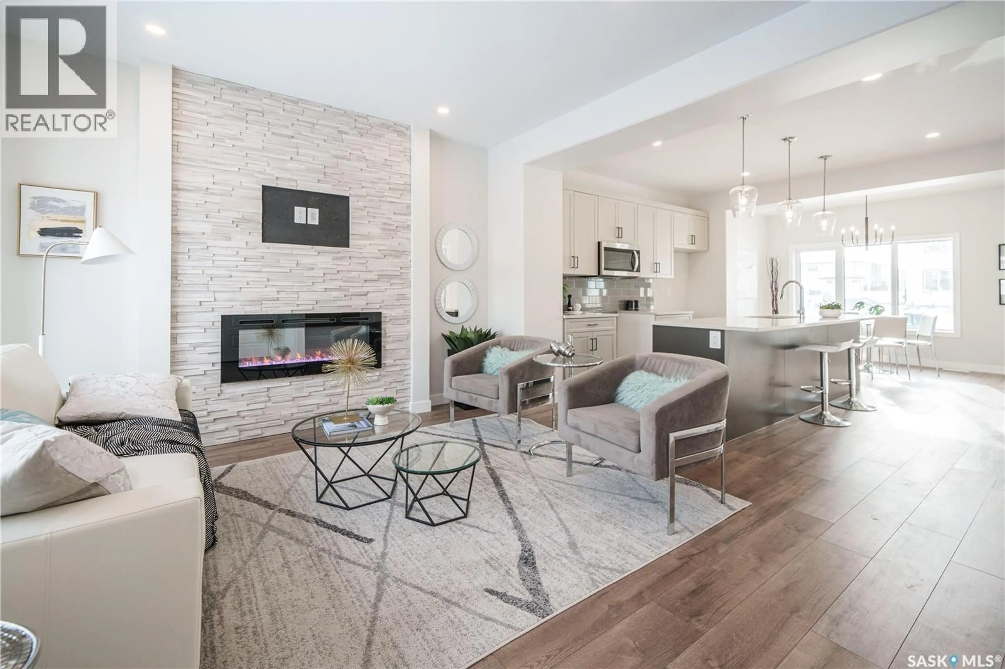 Living room with furniture, unknown for 3116 GREEN TURTLE ROAD, Regina Saskatchewan S4N7K9