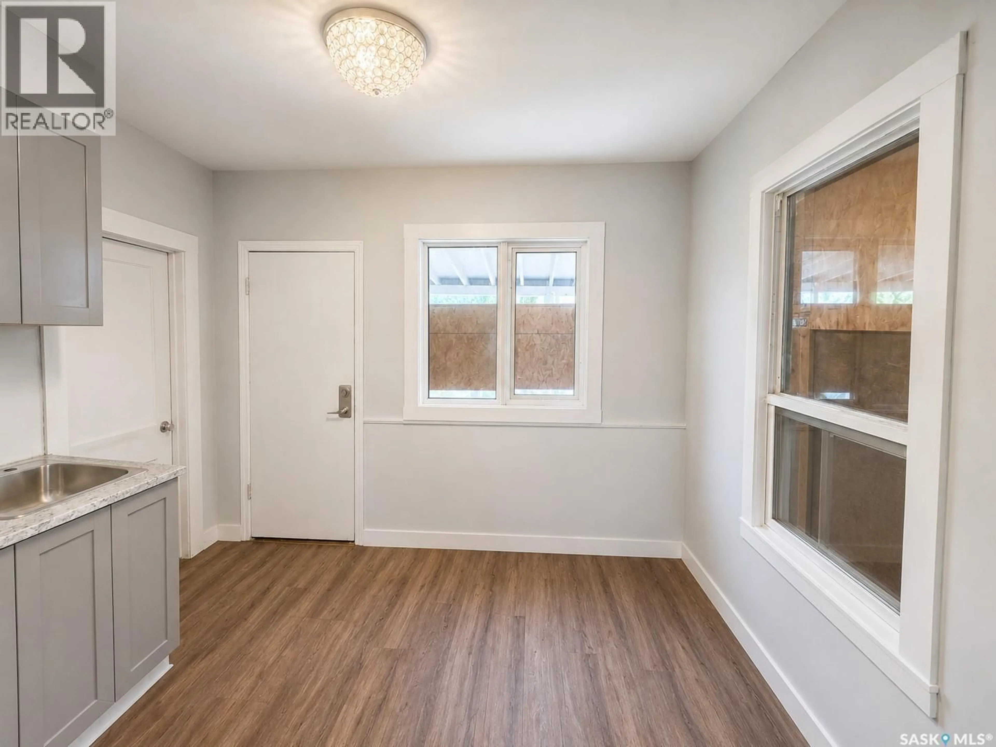 A pic of a room for 1525 ELPHINSTONE STREET, Regina Saskatchewan S4T3M9