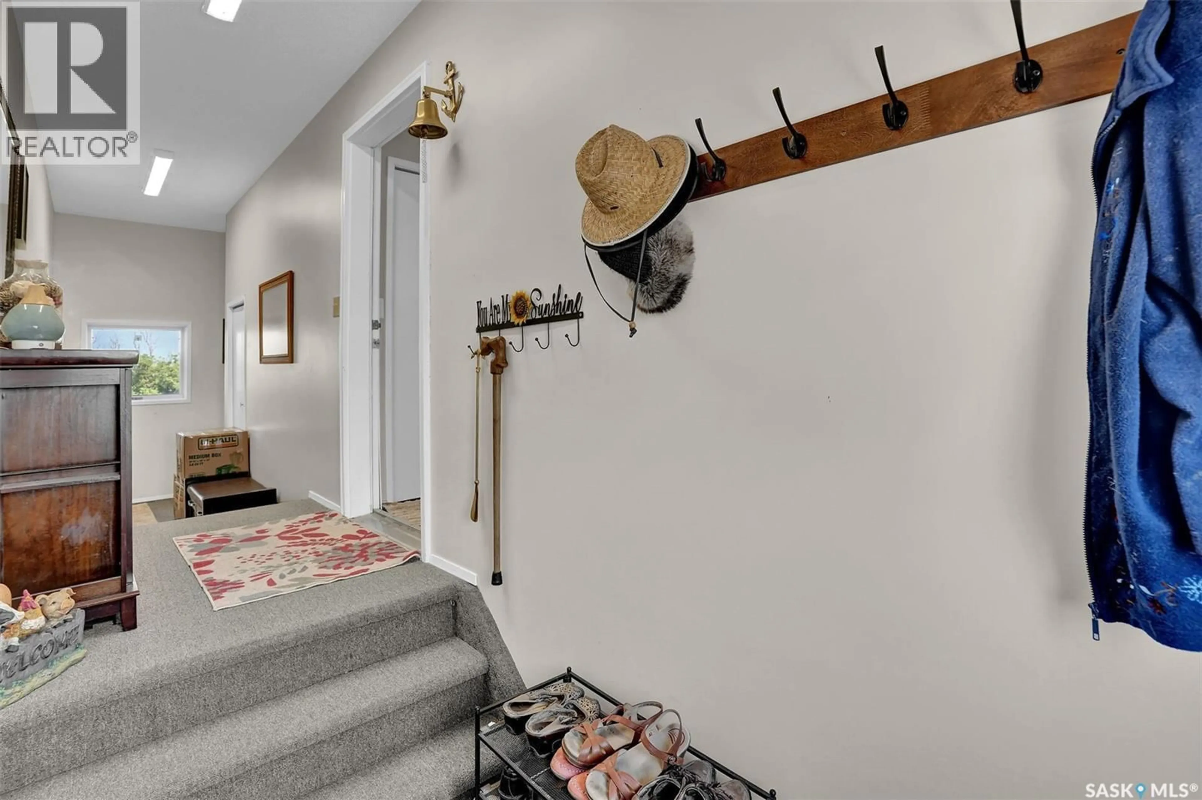 Indoor entryway for DILKE ACREAGE, Sarnia Rm No. 221 Saskatchewan S0G1C0