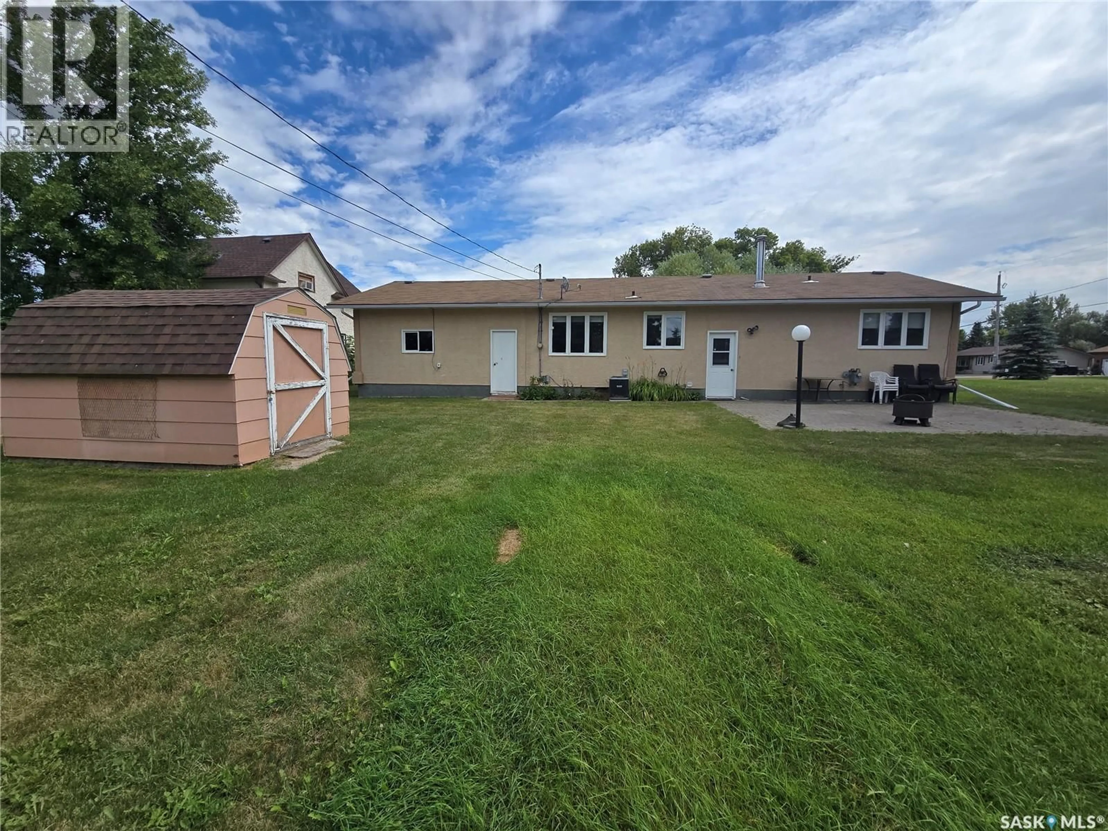 A pic from outside/outdoor area/front of a property/back of a property/a pic from drone, unknown for 171 LOWESTOFT STREET, Grayson Saskatchewan S0A1E0