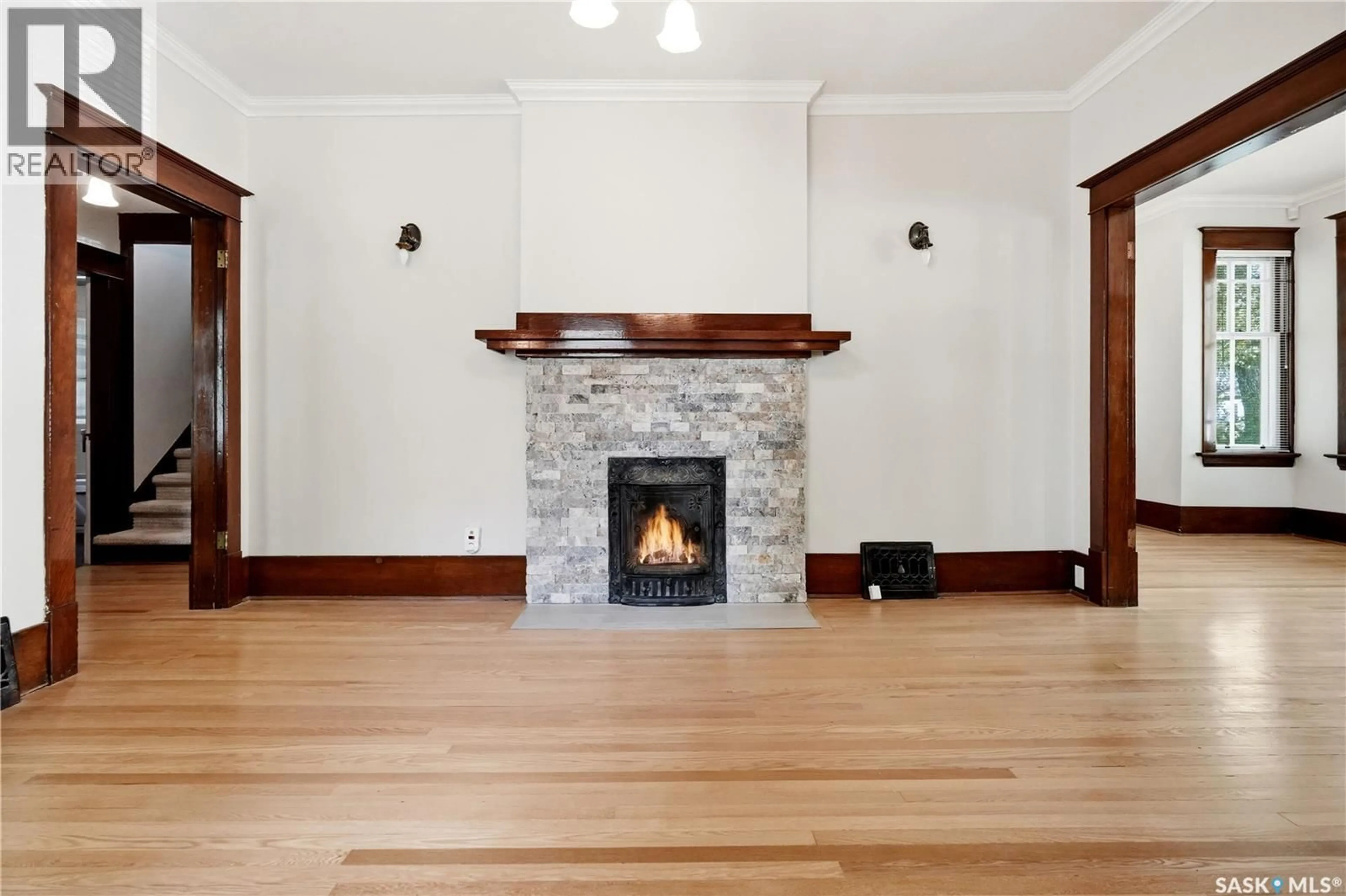 A pic of a room for 1706 15TH AVENUE, Regina Saskatchewan S4P0Z7