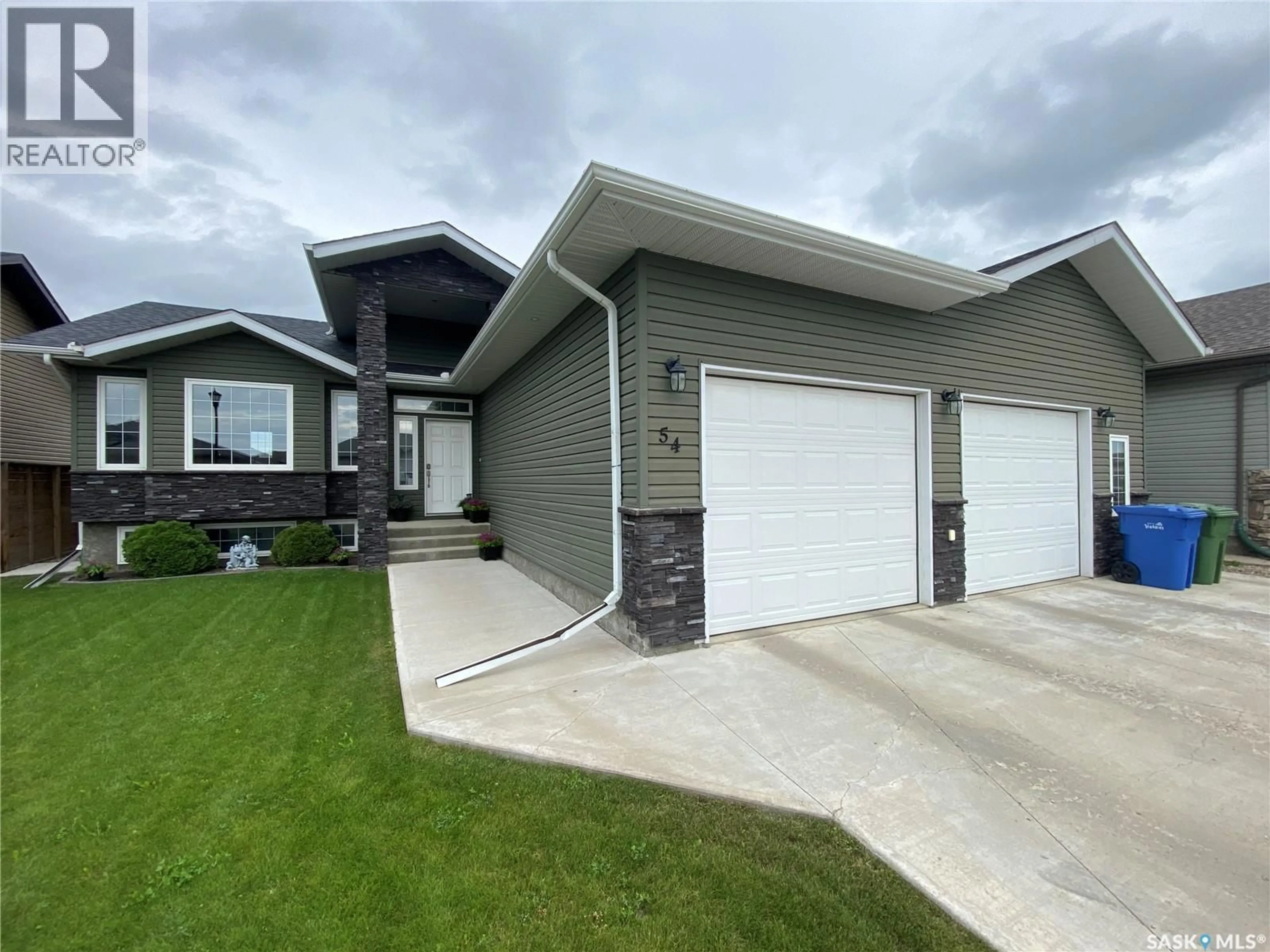 Home with vinyl exterior material, street for 54 MADGE WAY, Yorkton Saskatchewan S3N3J8
