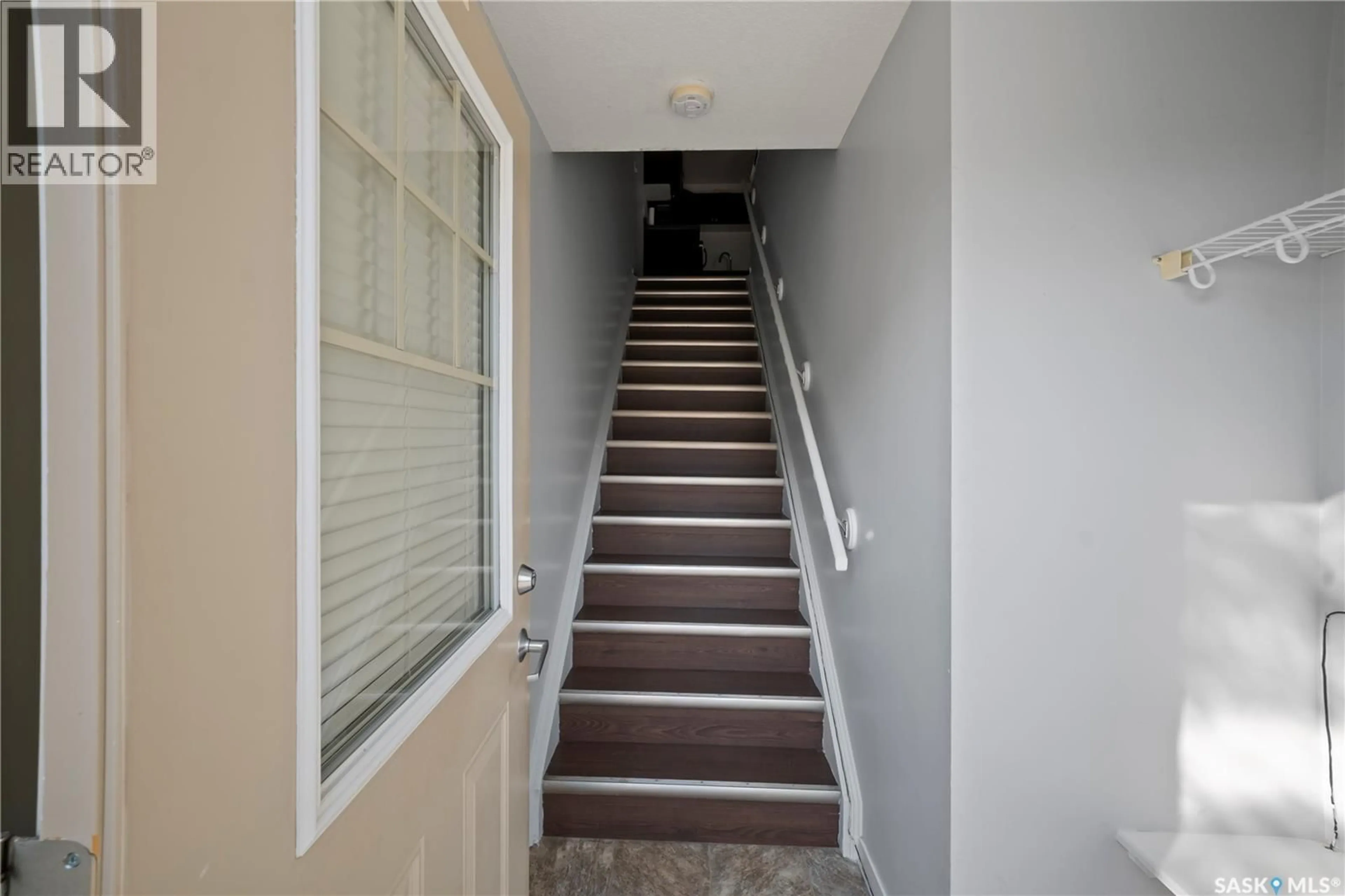 Stairs for 5 - 5011 JAMES HILL ROAD, Regina Saskatchewan S4W0B9