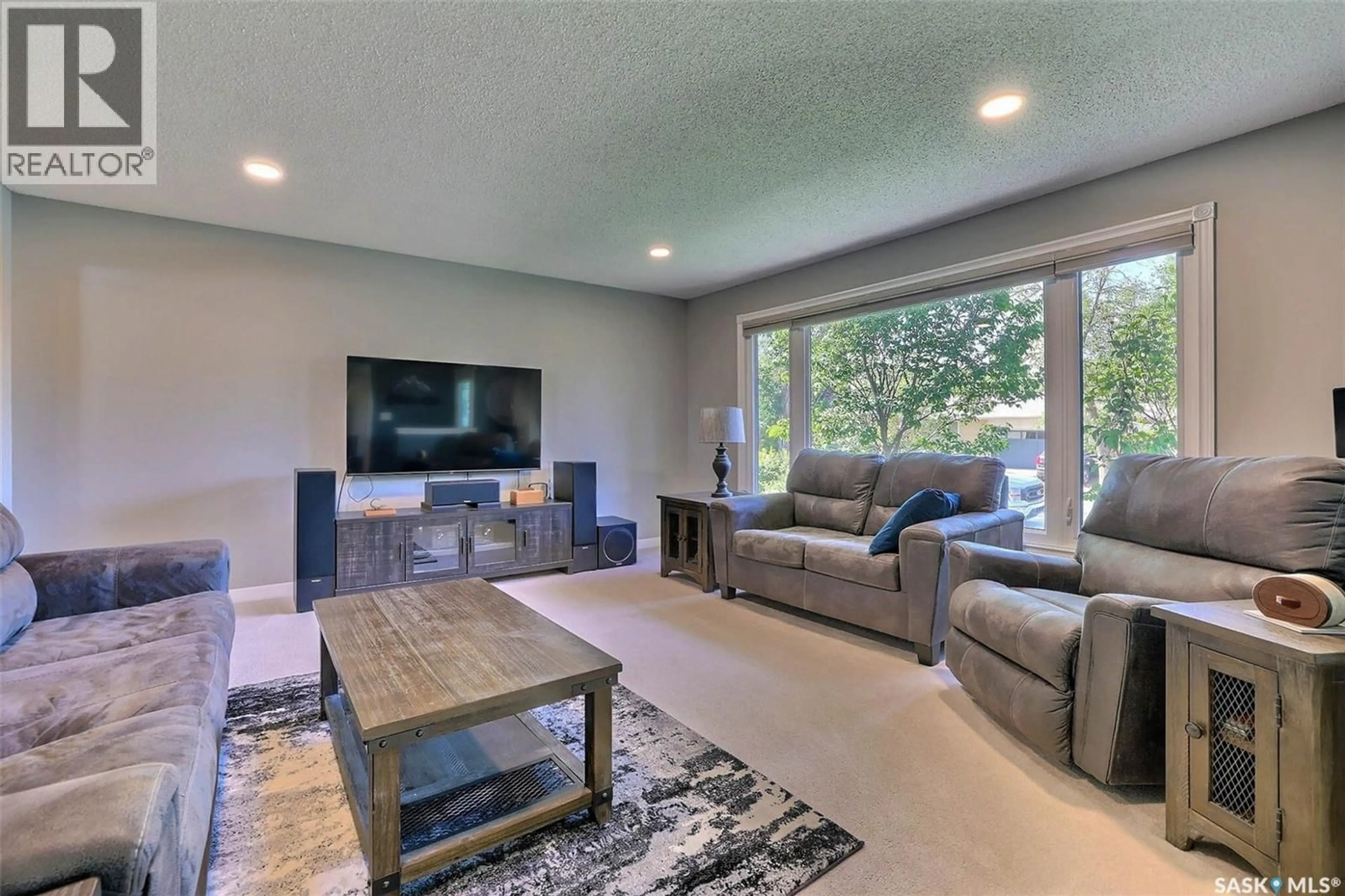 Living room with furniture, unknown for 275 RODENBUSH DRIVE, Regina Saskatchewan S4R6X1