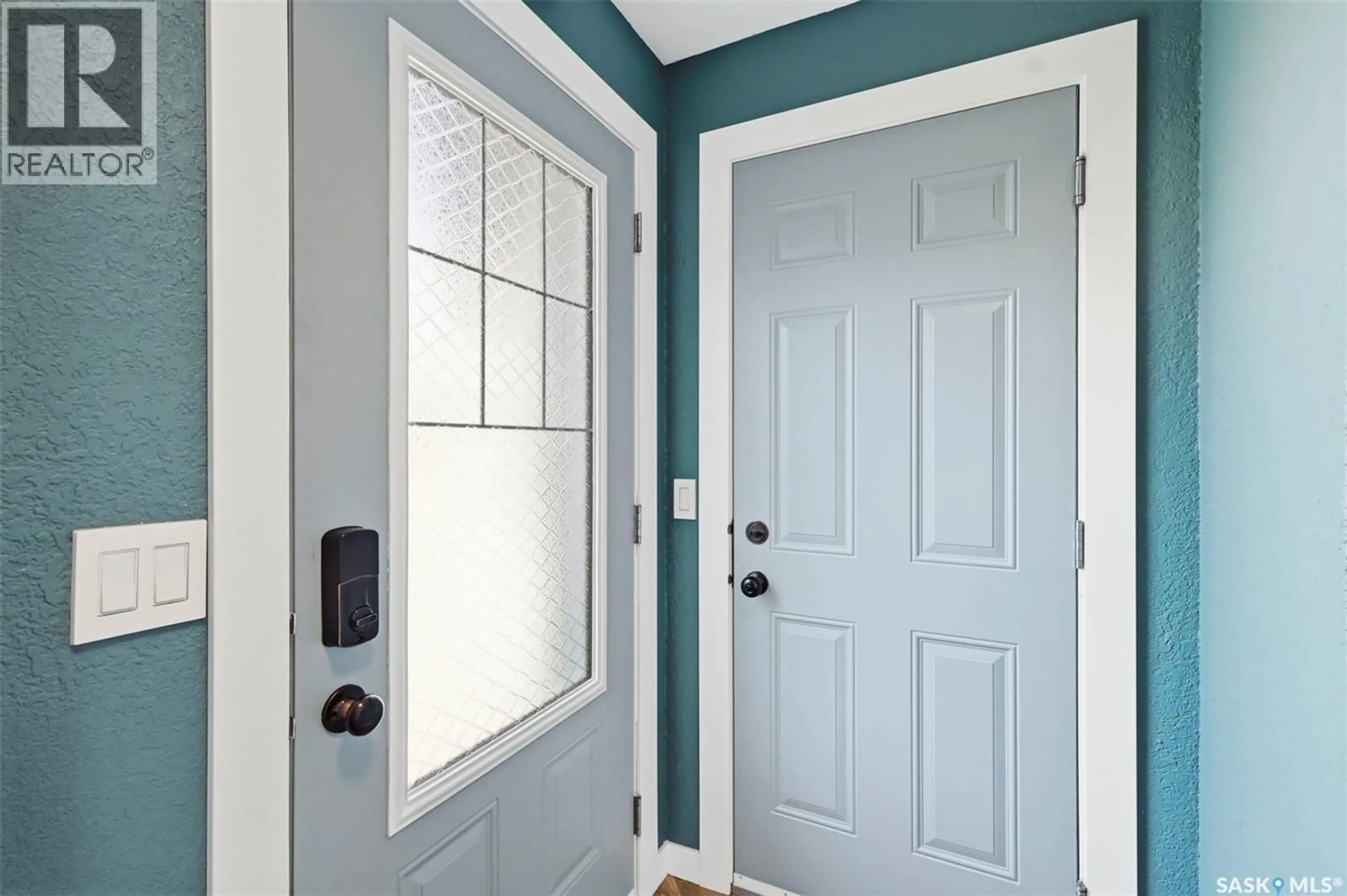 Indoor entryway for 204 QUESSY DRIVE, Martensville Saskatchewan S0K0A2