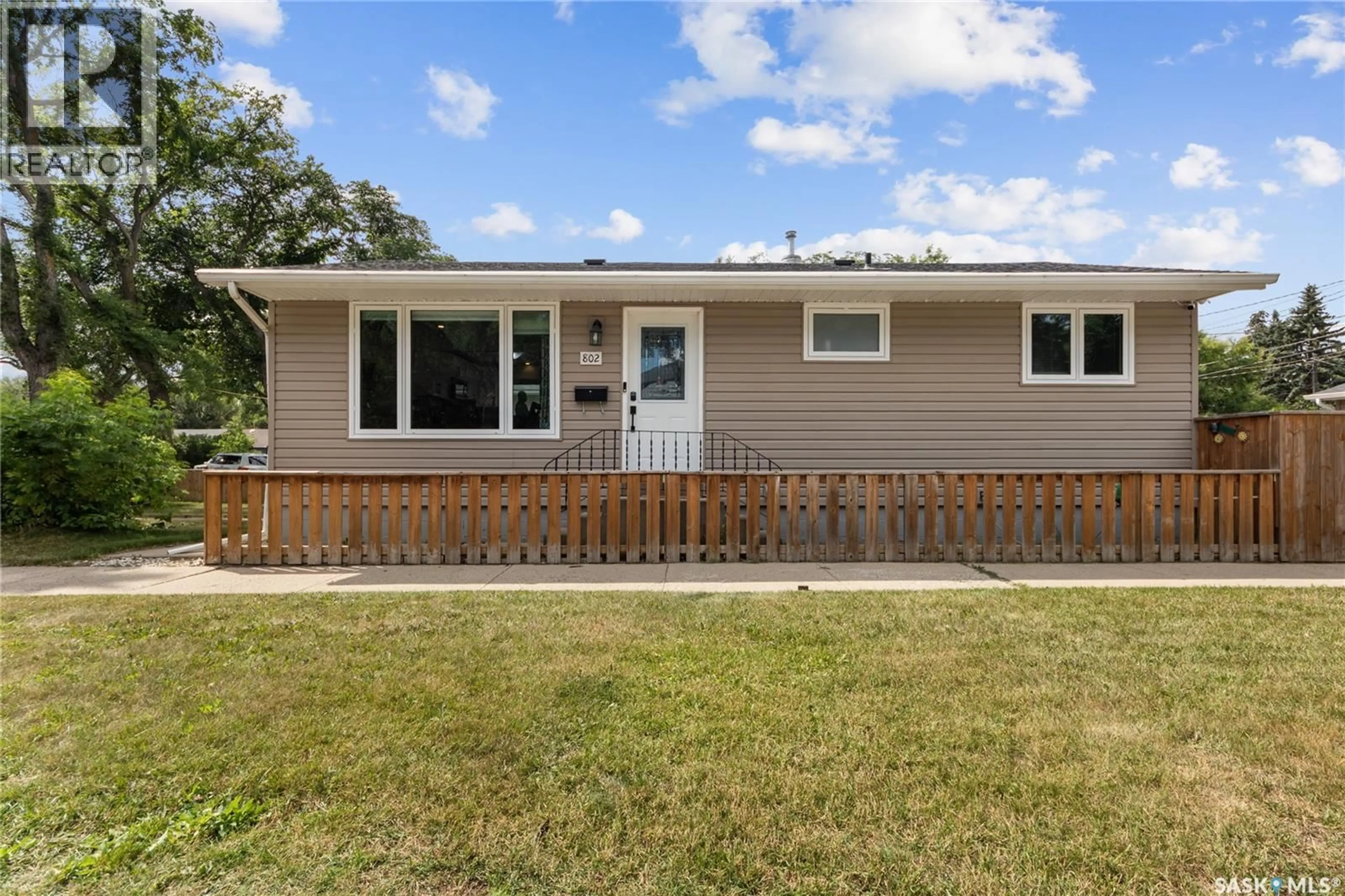 Home with vinyl exterior material, street for W - 802 31ST STREET, Saskatoon Saskatchewan S7L0R8