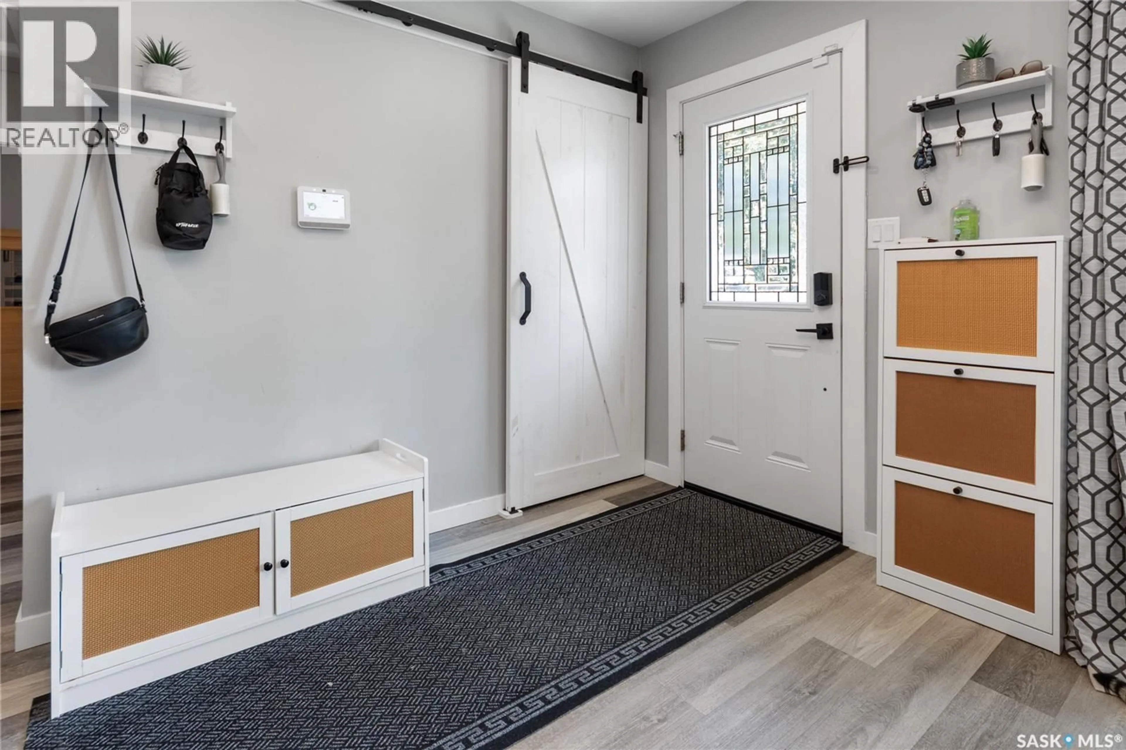 Indoor entryway for W - 802 31ST STREET, Saskatoon Saskatchewan S7L0R8