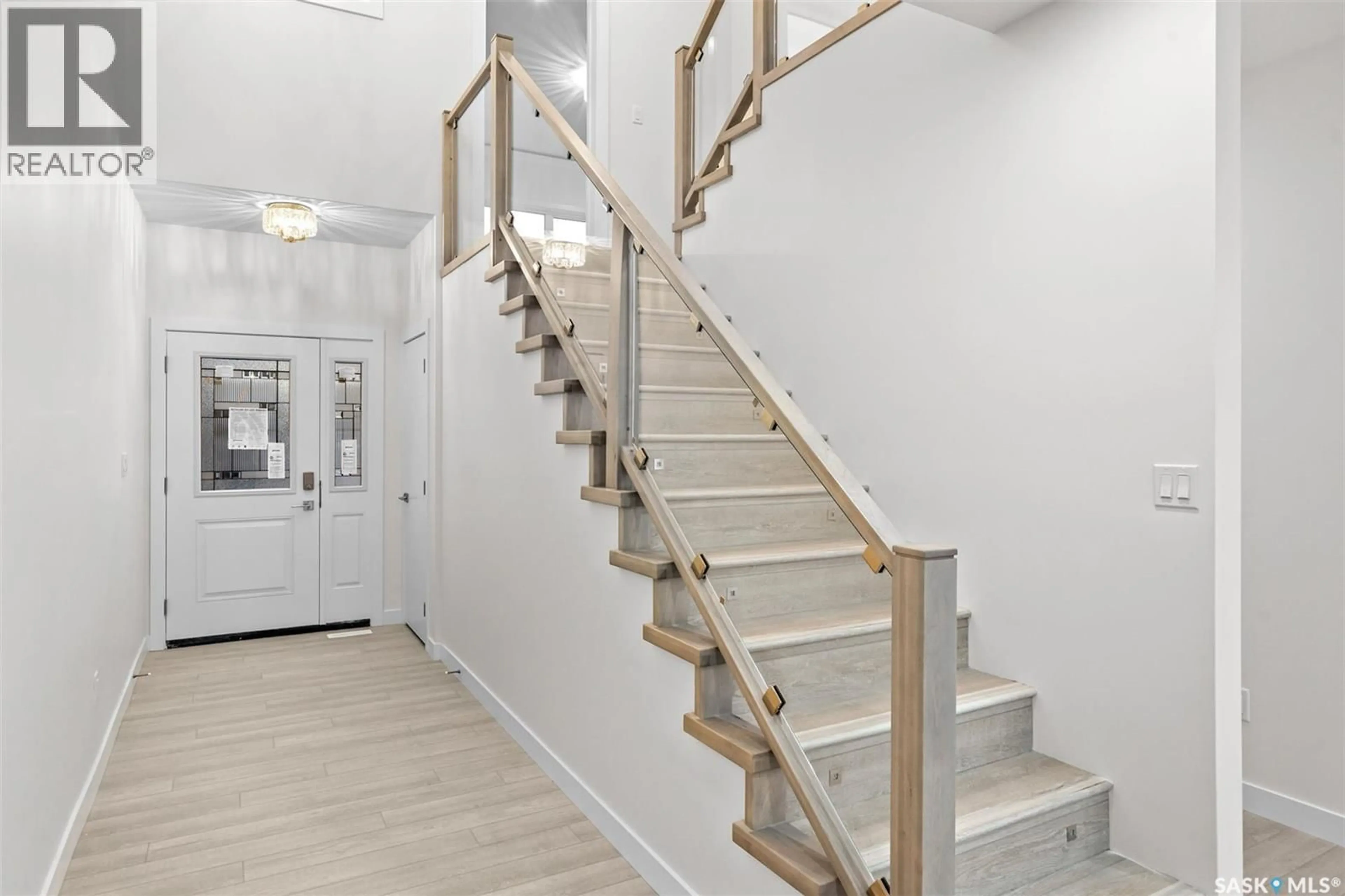 Stairs for 138 SHARMA LANE, Saskatoon Saskatchewan S7W1L1