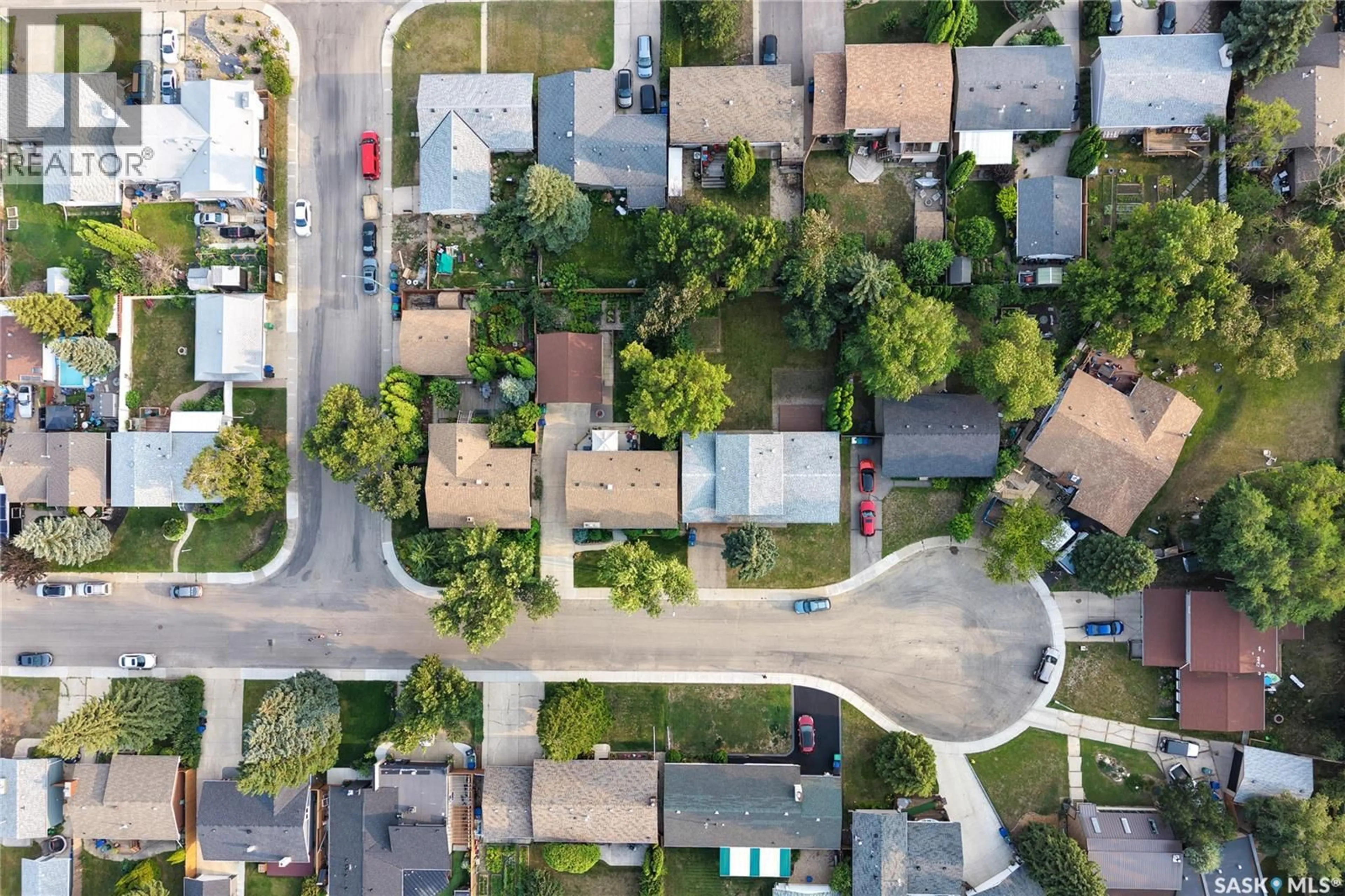 A pic from outside/outdoor area/front of a property/back of a property/a pic from drone, street for 110 MEGLUND PLACE, Saskatoon Saskatchewan S7H4Z7