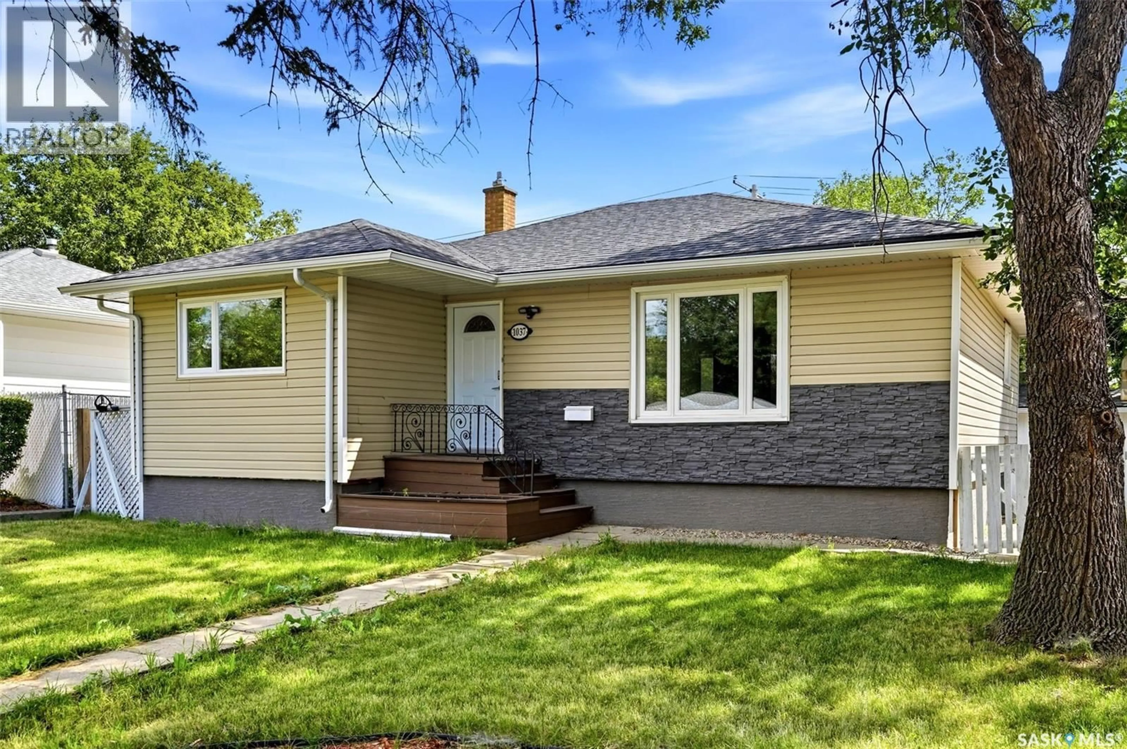 Home with vinyl exterior material, street for 1037 CAMPBELL STREET, Regina Saskatchewan S4T5P5