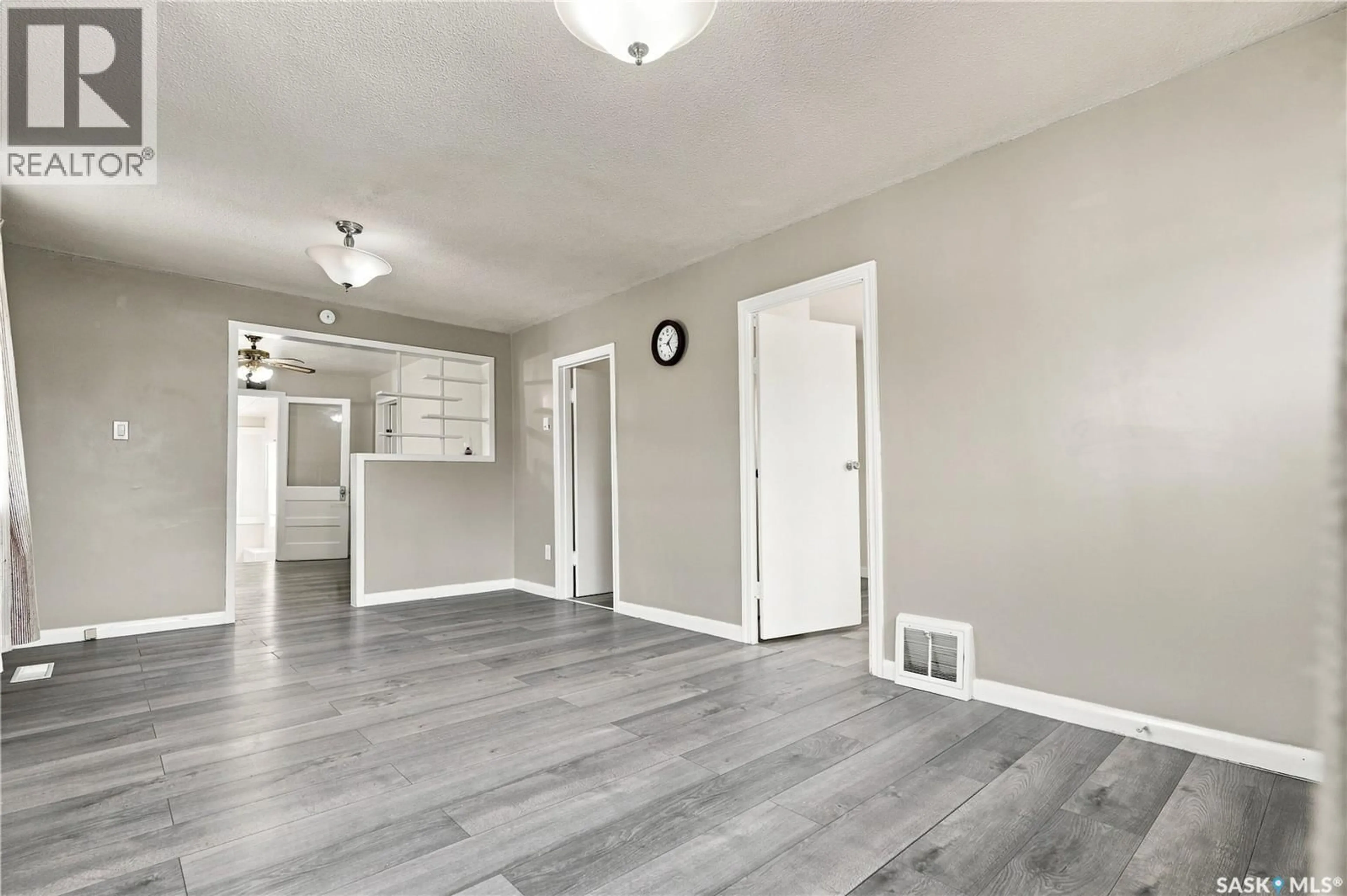 A pic of a room for 1421 23RD STREET, Saskatoon Saskatchewan S7L0B1