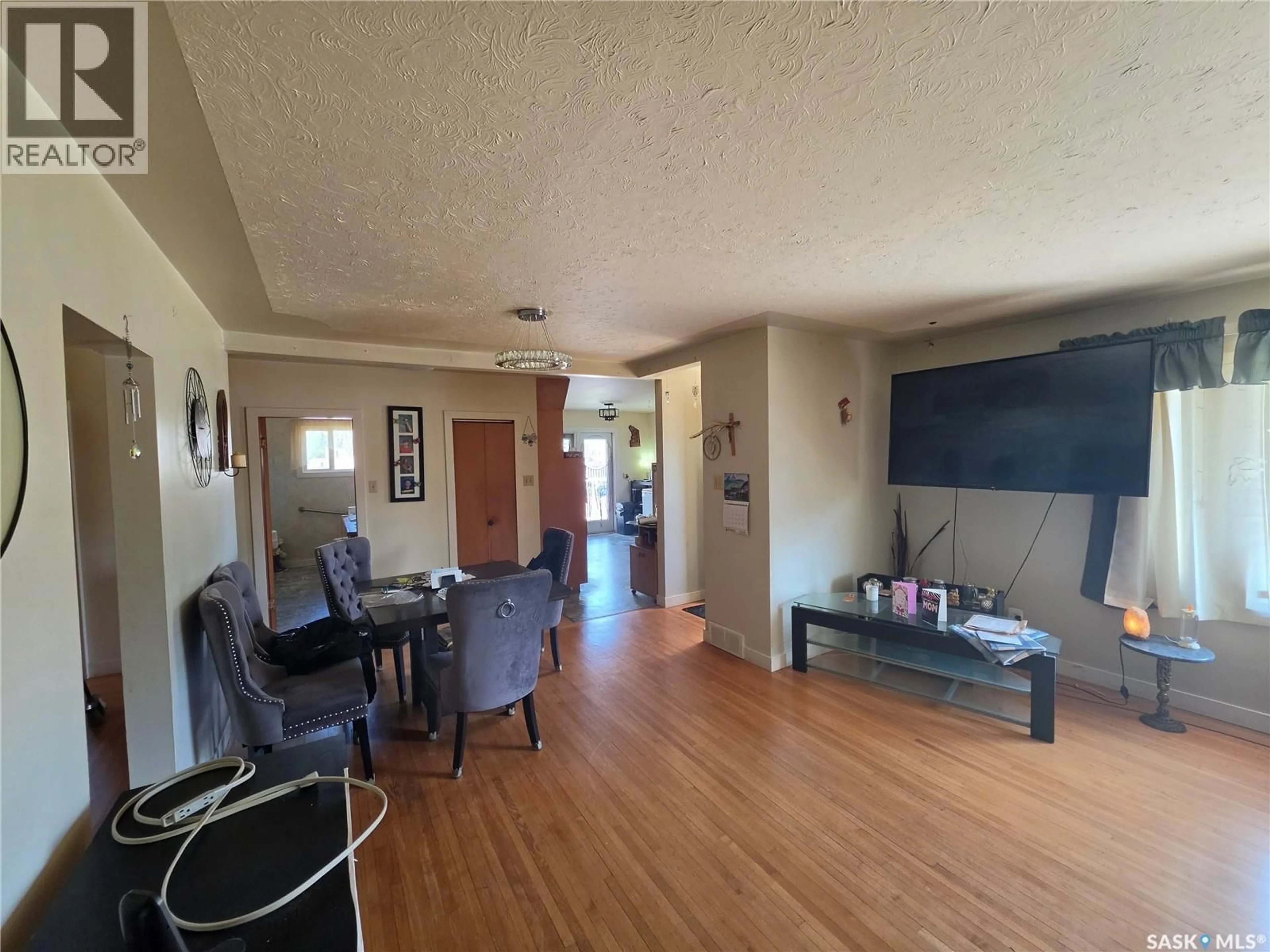 A pic of a room for 204 1ST AVENUE, Dorintosh Saskatchewan S0M0T0
