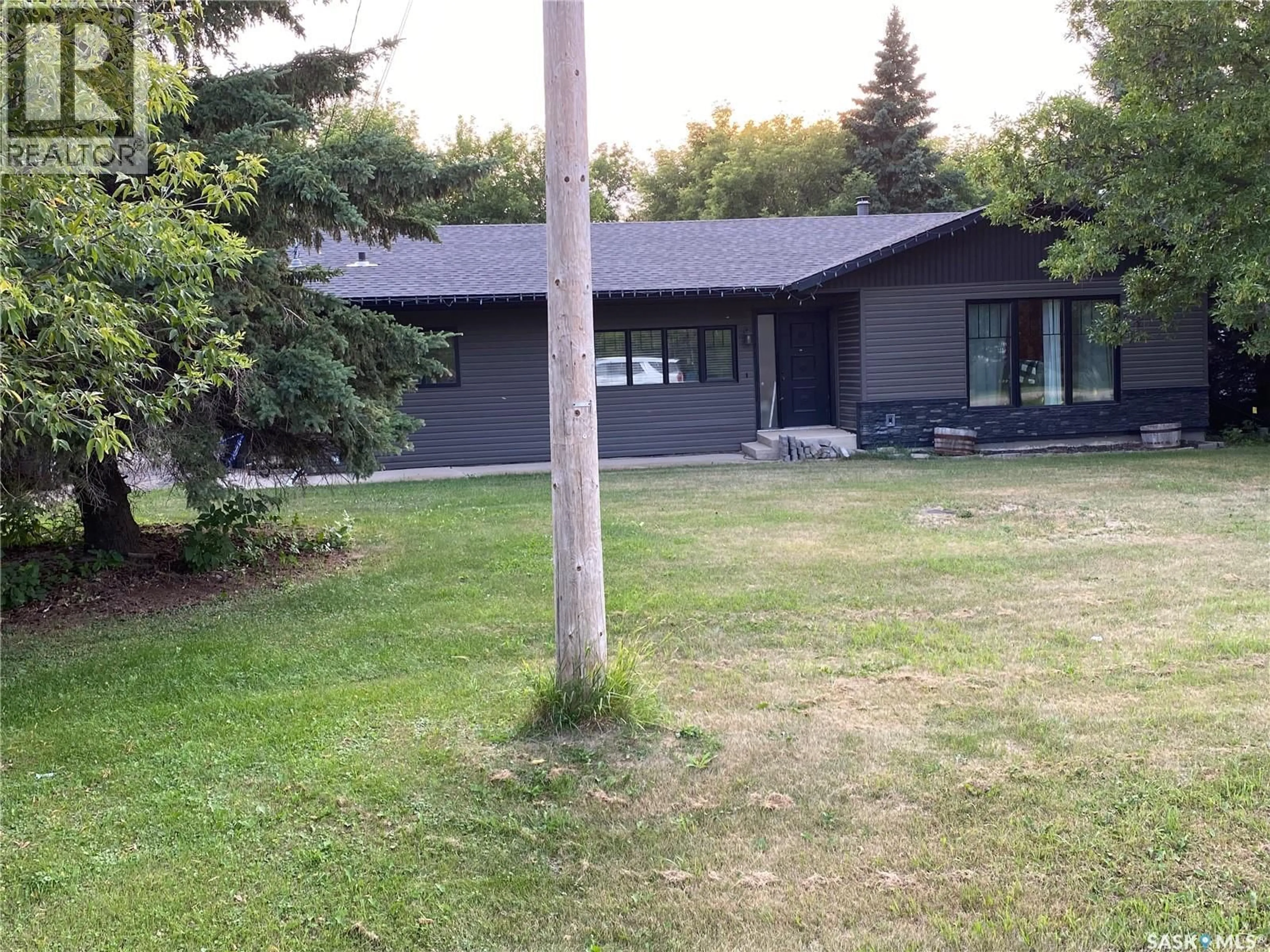 A pic from outside/outdoor area/front of a property/back of a property/a pic from drone, street for 104 GEORGE AVENUE, Orkney Rm No. 244 Saskatchewan S3N4K1
