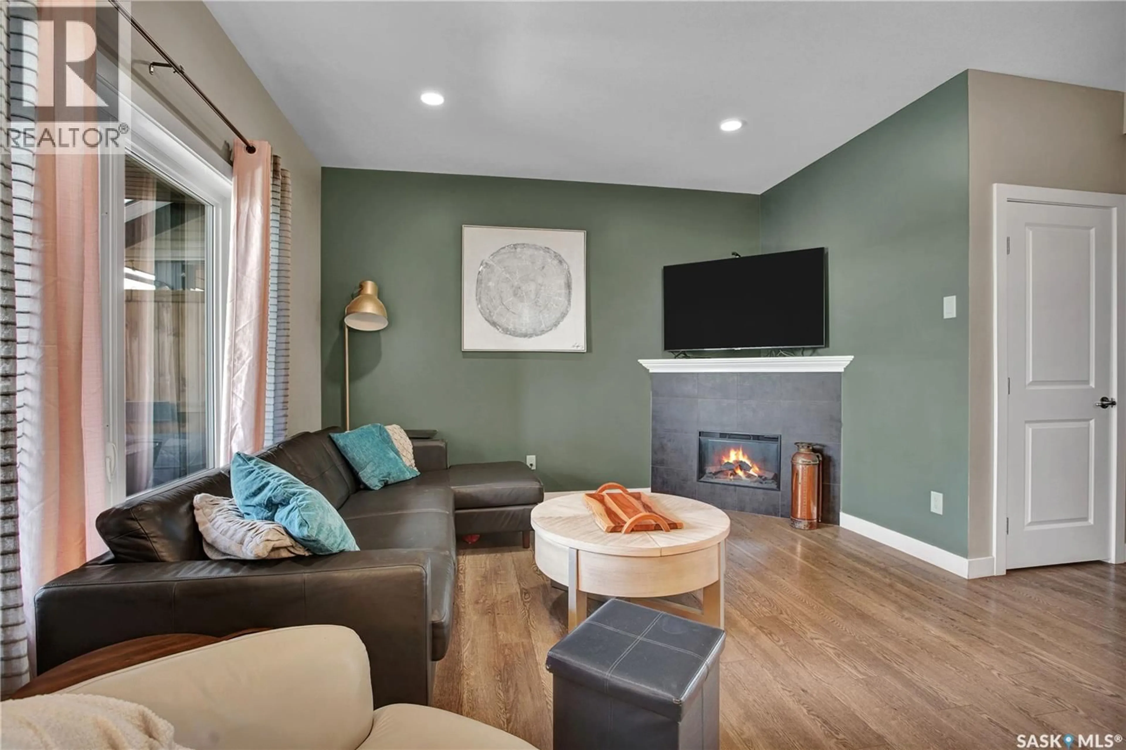 Living room with furniture, unknown for 539 MAPLE CRESCENT, Warman Saskatchewan S0K4S2
