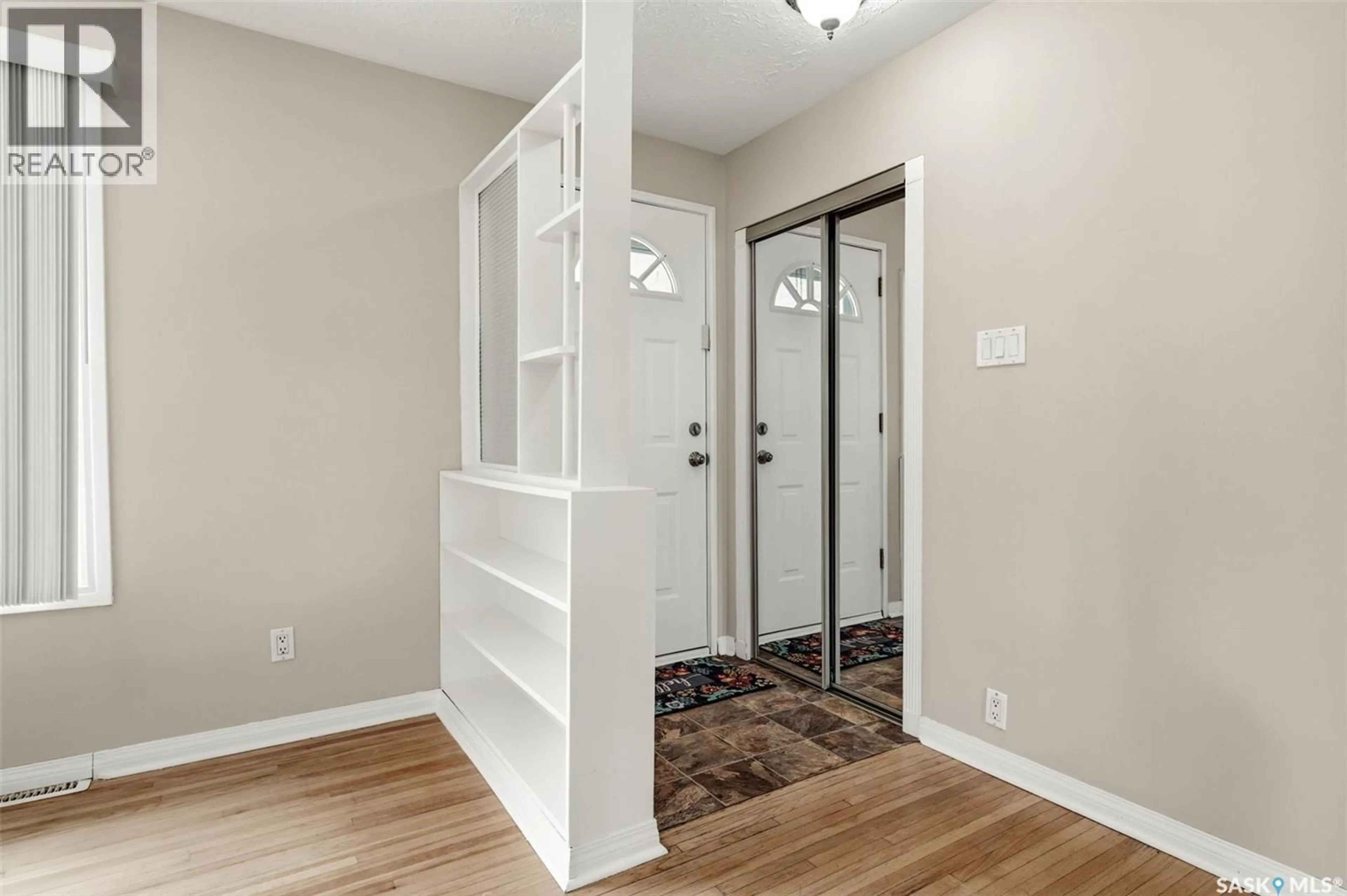 Indoor entryway for 202 MCCANNEL STREET, Regina Saskatchewan S4R3V1