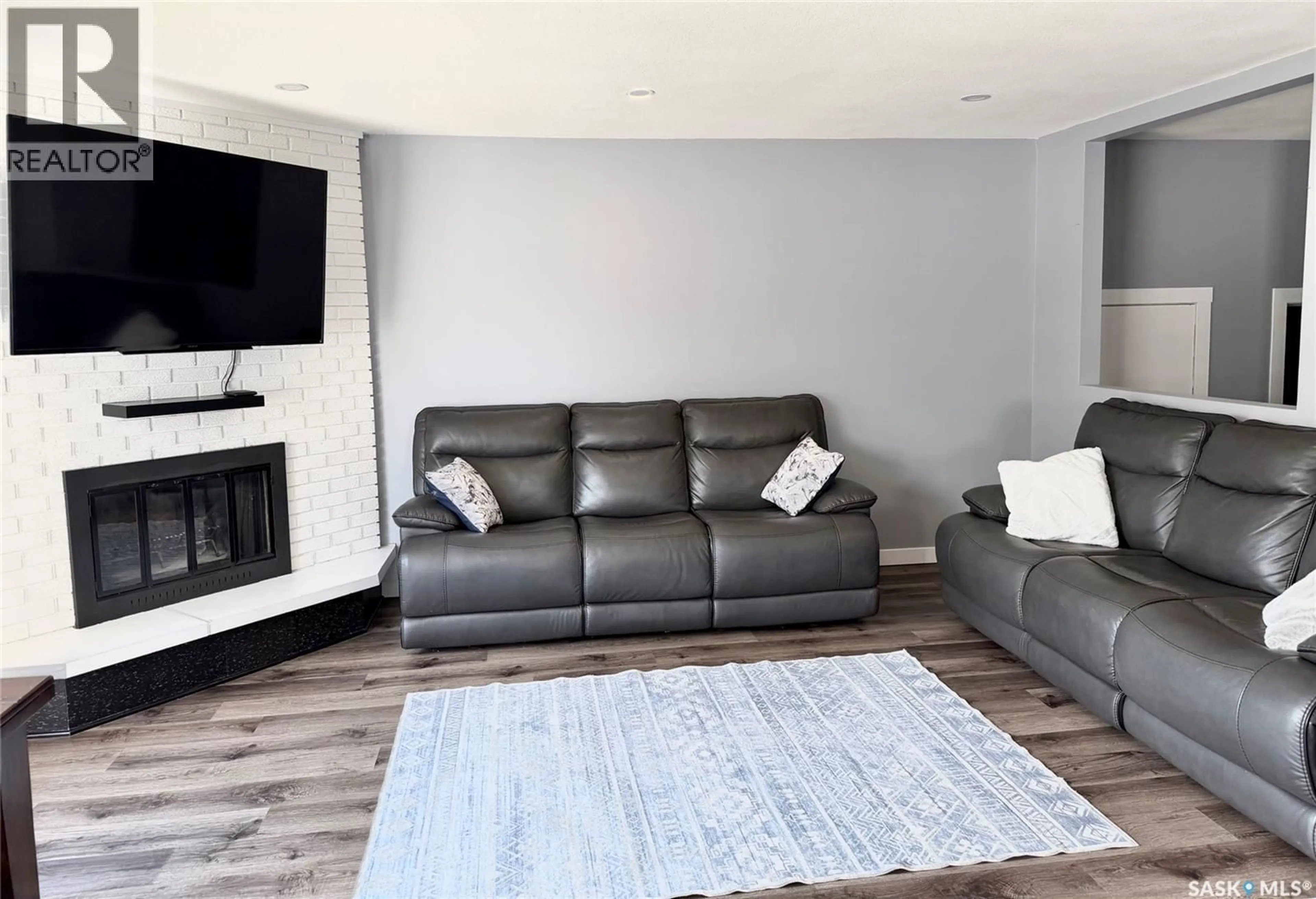 Living room with furniture, unknown for 510 REDBERRY ROAD, Saskatoon Saskatchewan S7K4S3