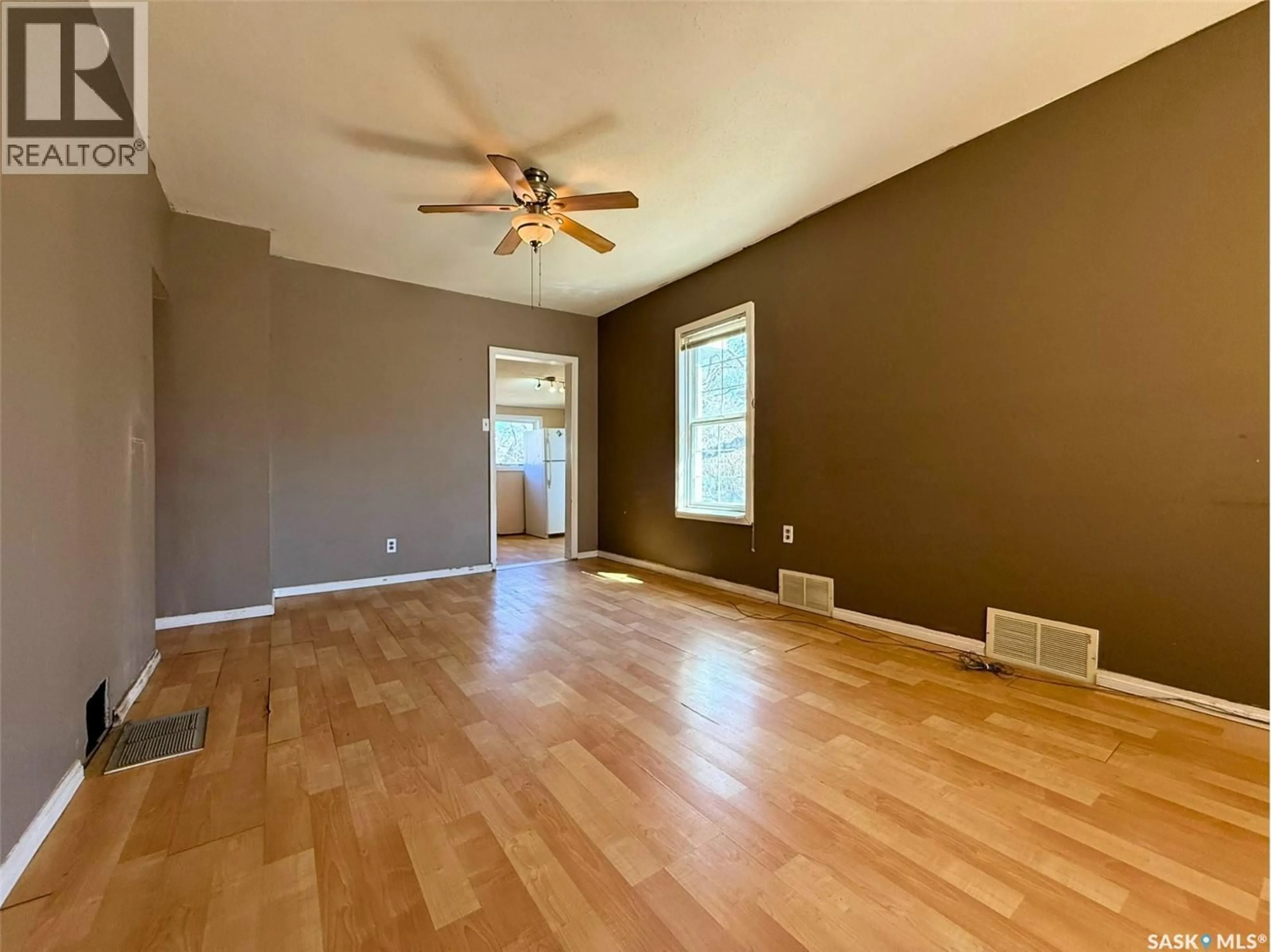 A pic of a room for 562 ATHABASCA STREET, Moose Jaw Saskatchewan S6H2C6