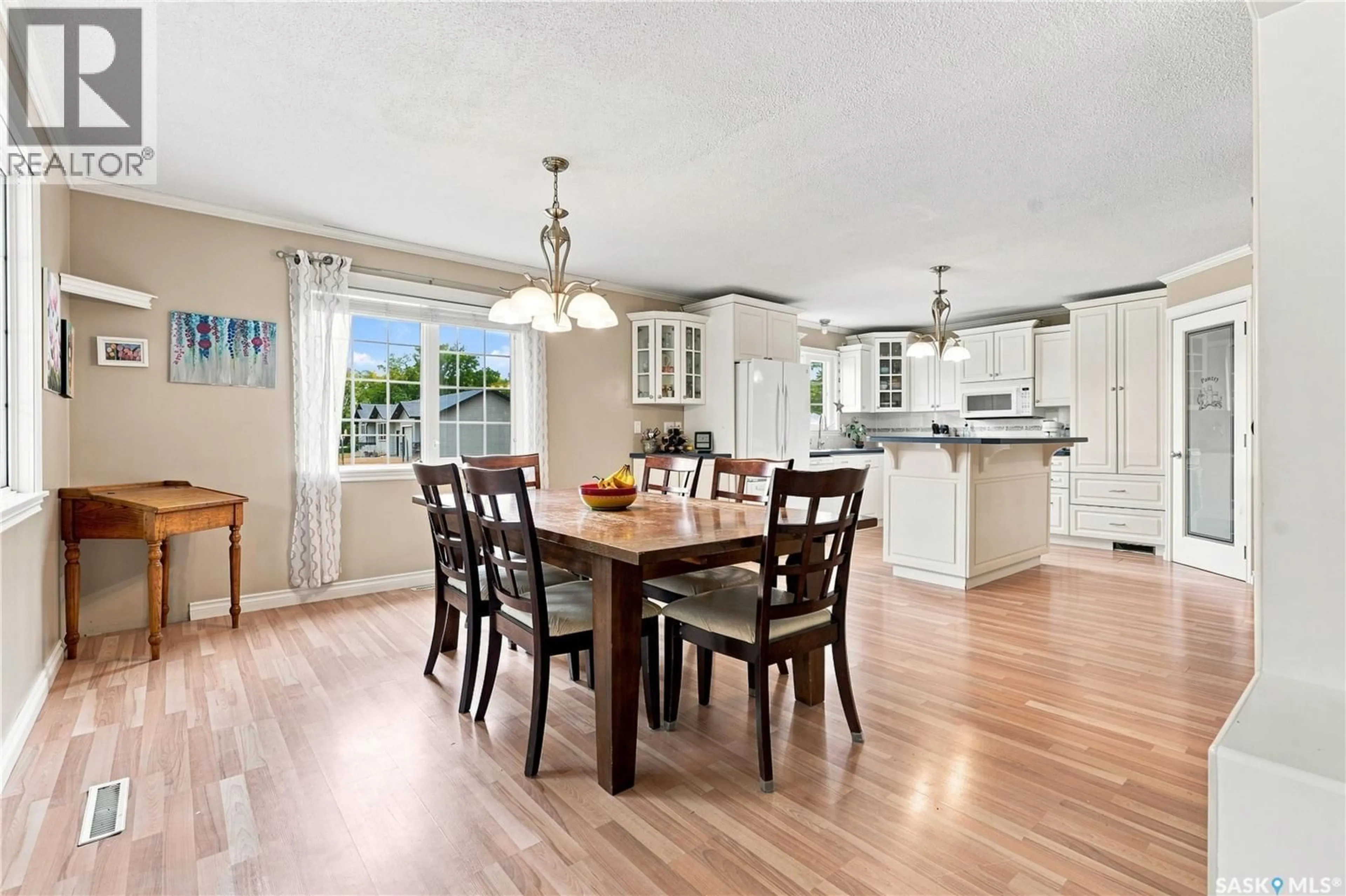 Open concept kitchen, unknown for 310 2ND STREET, Hepburn Saskatchewan S0K1Z0