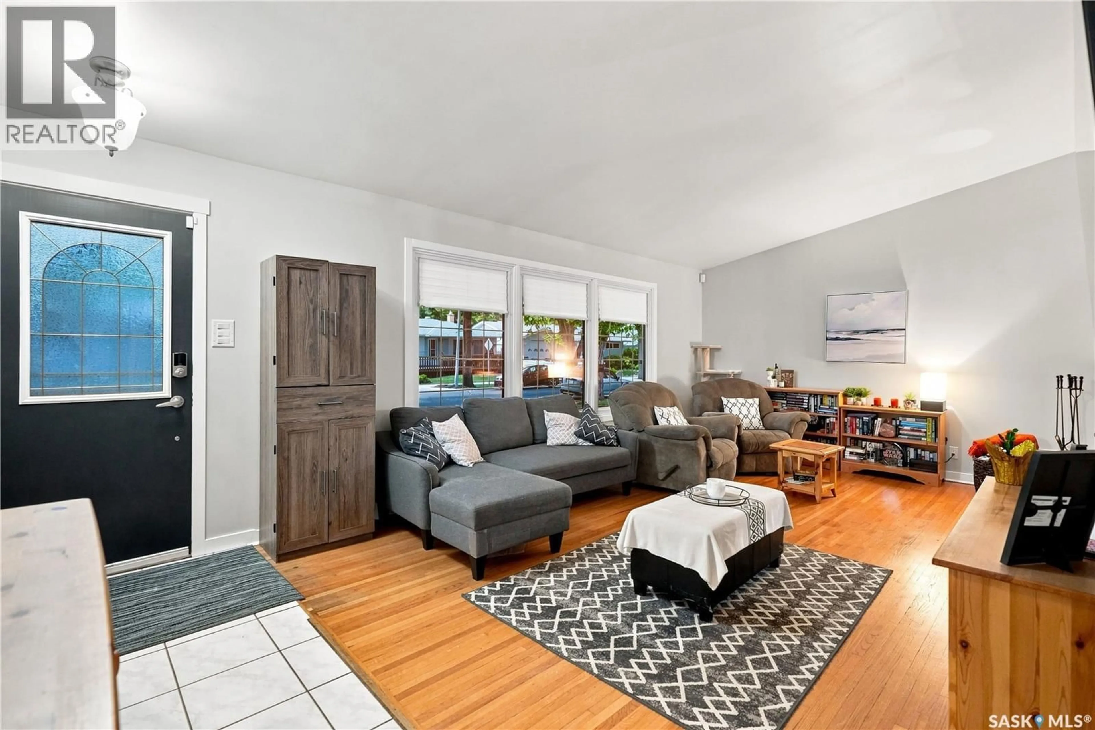 Living room with furniture, unknown for 13 ANDERSON AVENUE, Regina Saskatchewan S4S4R3