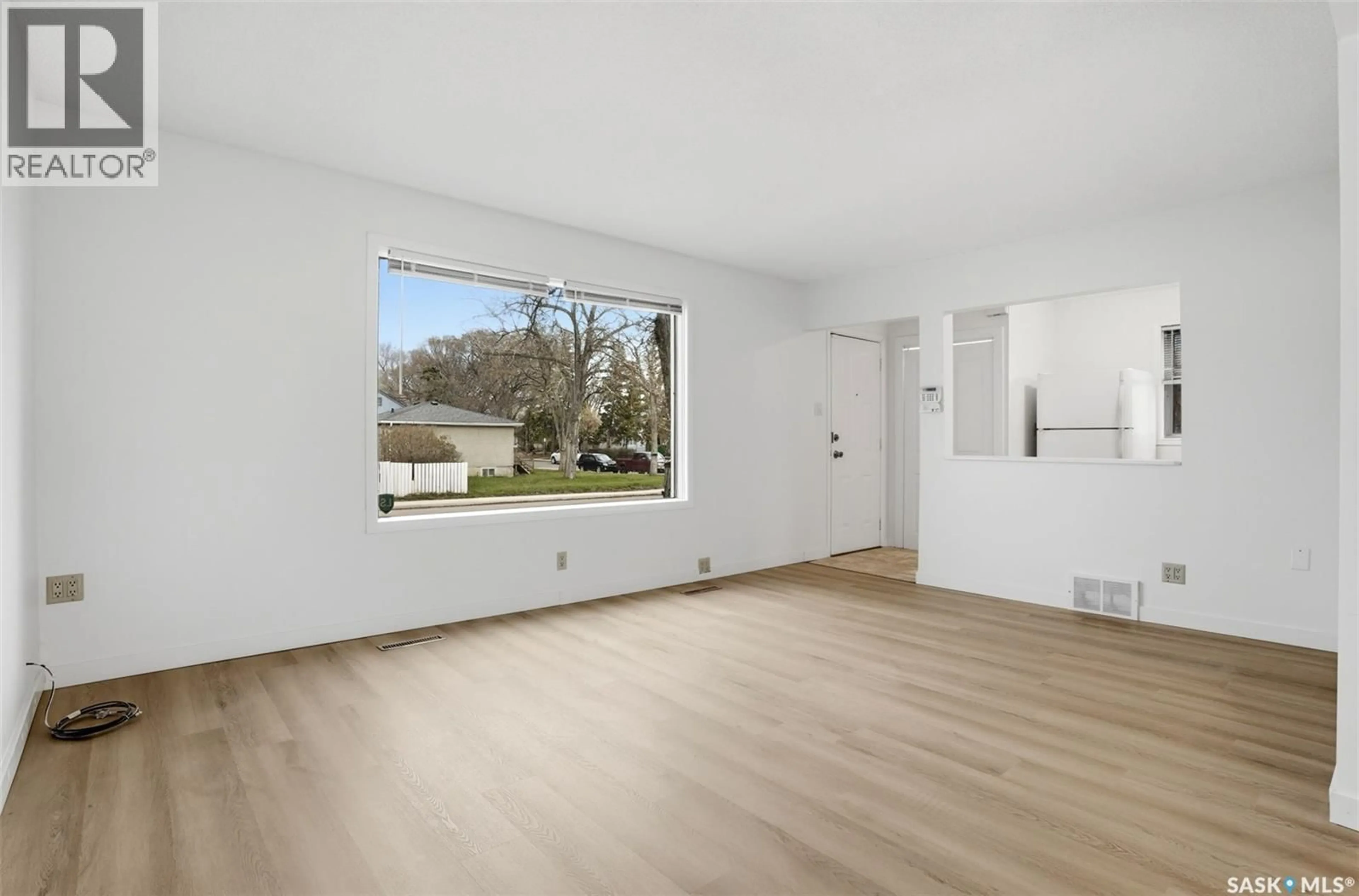 A pic of a room for 4015 2ND AVENUE, Regina Saskatchewan S4T0B3