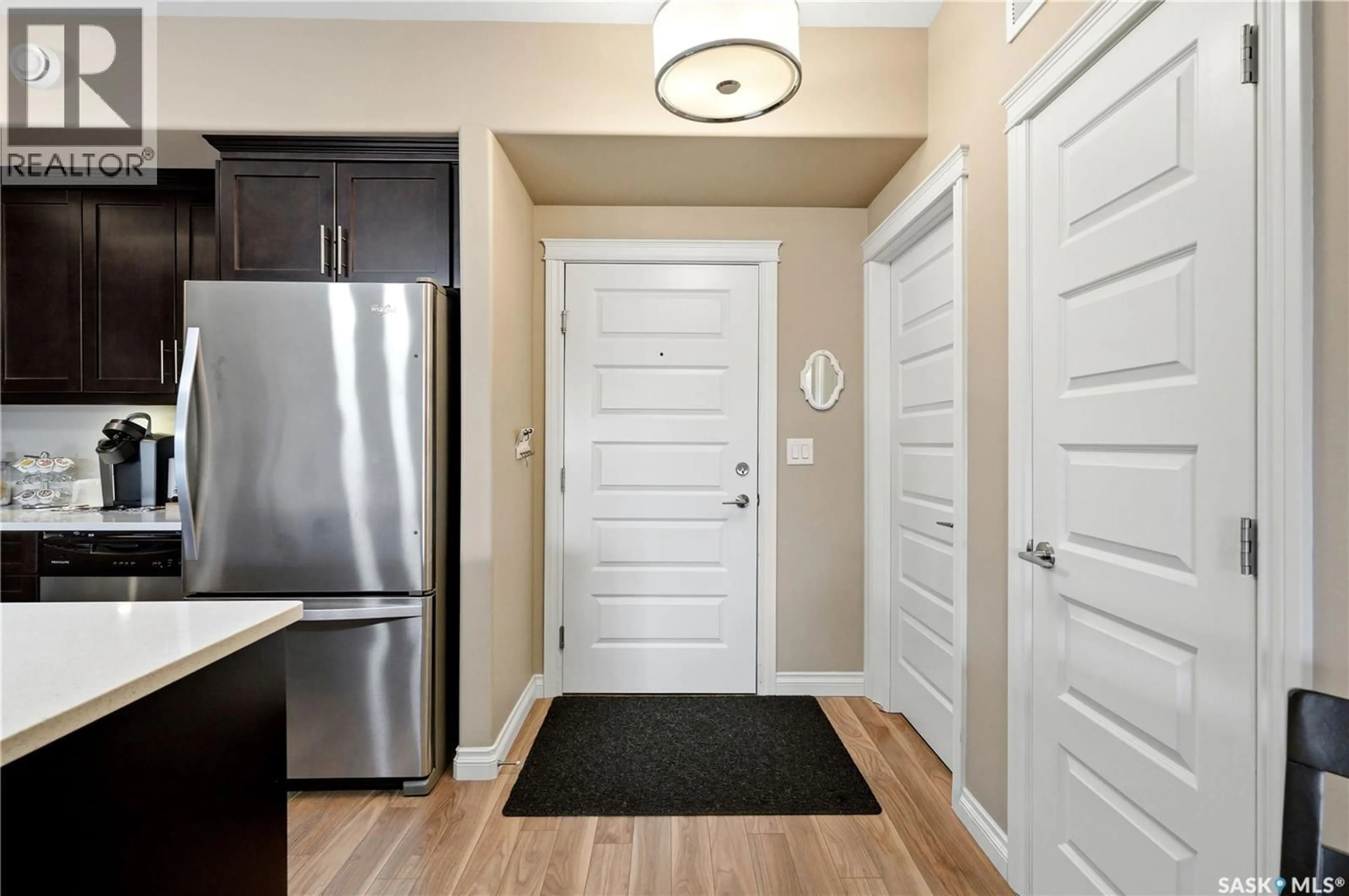 Indoor entryway for 203 - 423 NELSON ROAD, Saskatoon Saskatchewan S7S1P2