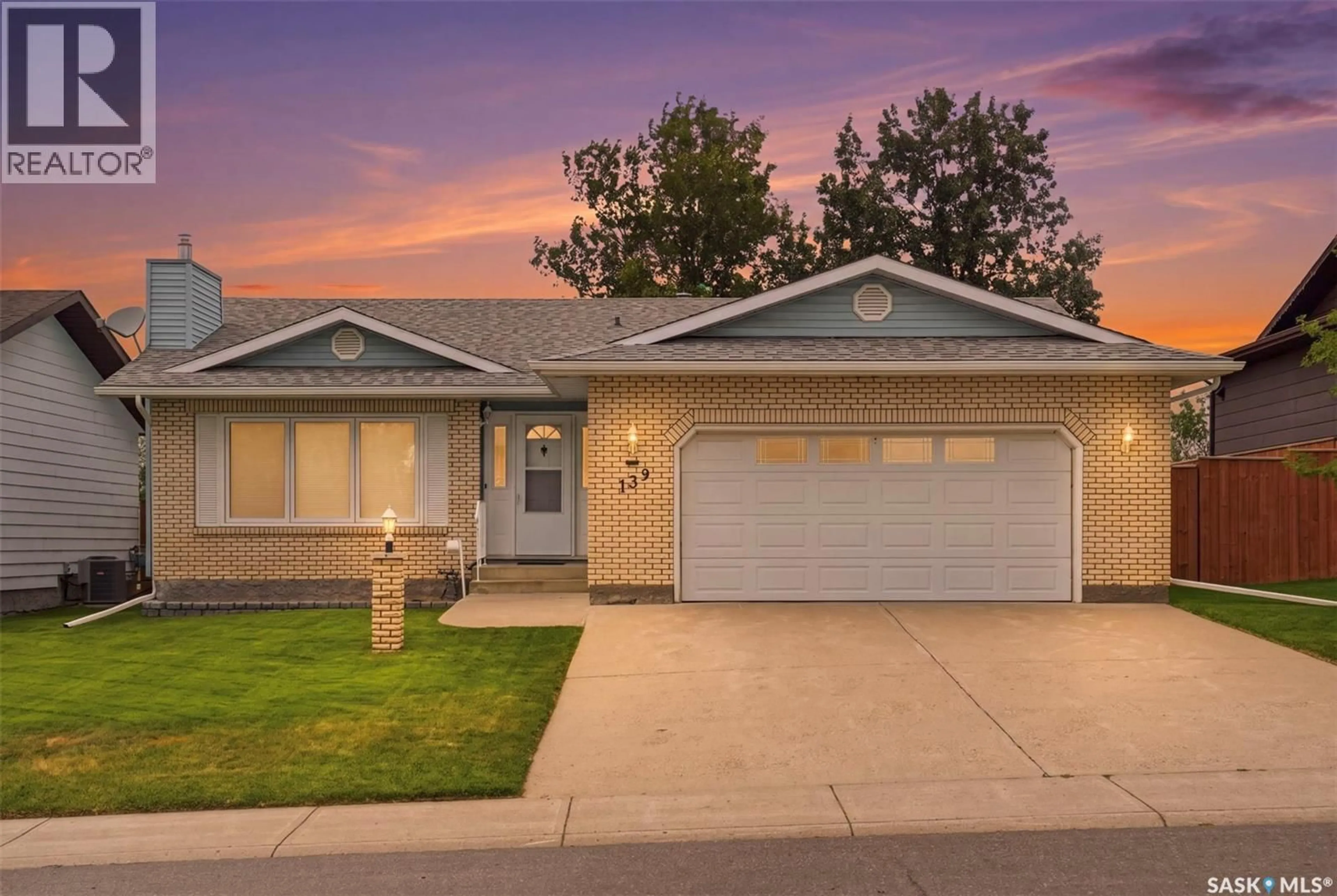 Home with vinyl exterior material, street for 139 WRIGHT CRESCENT, Biggar Saskatchewan S0K0M0