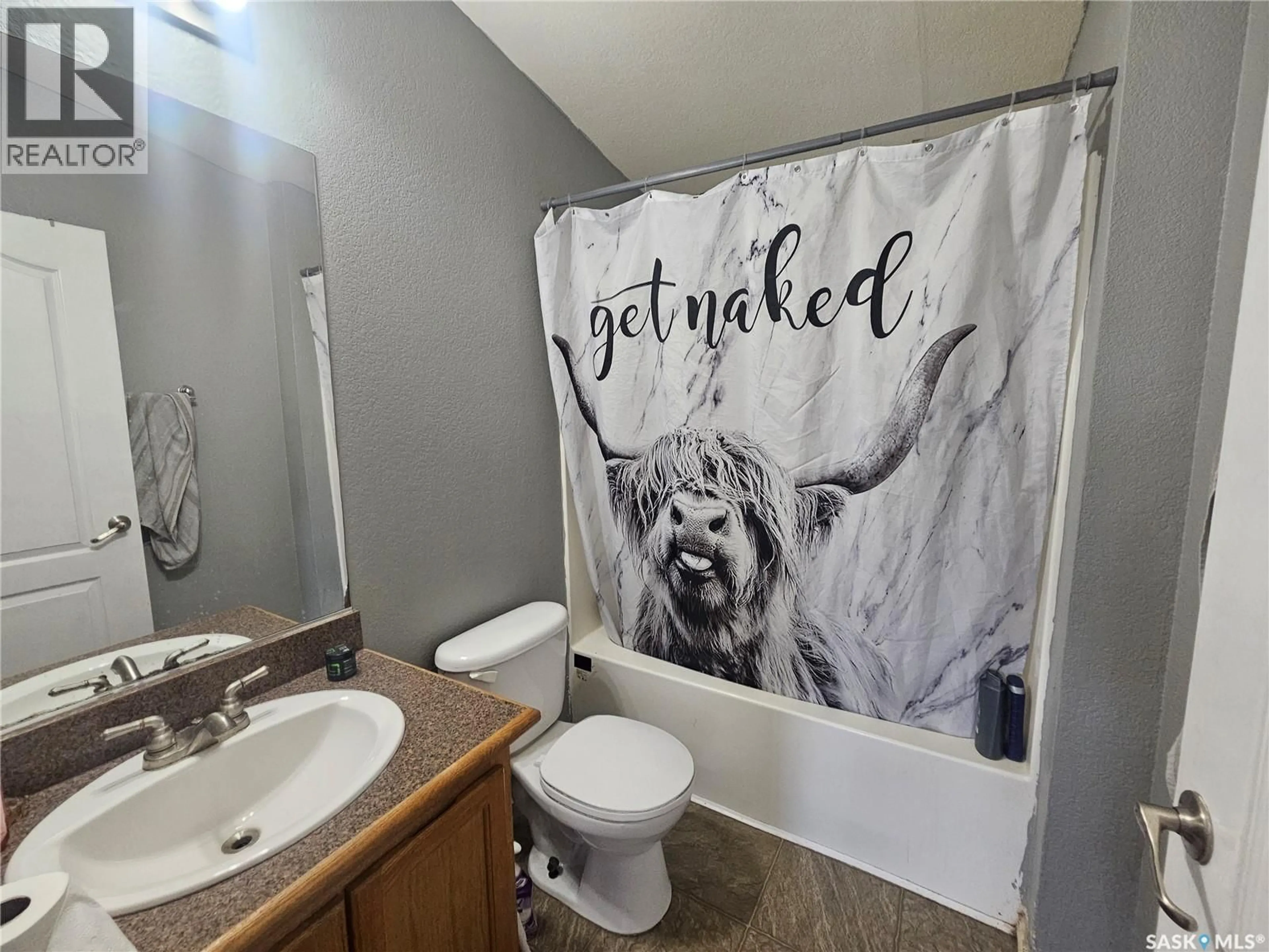 Standard bathroom, unknown for 159 PRAIRIE SUN COURT, Swift Current Saskatchewan S9H3X6