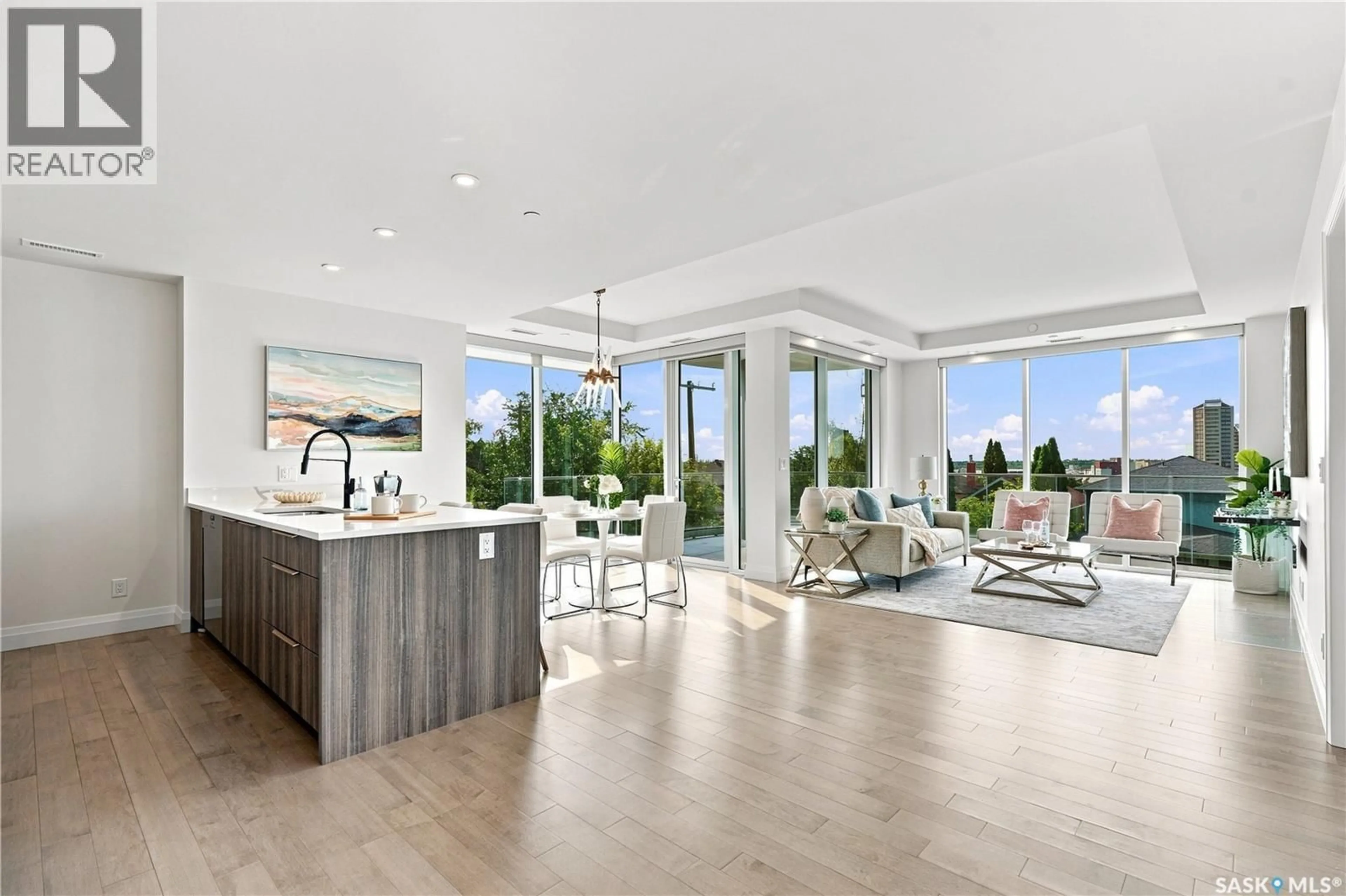 Open concept kitchen, unknown for 306 - 637 UNIVERSITY DRIVE, Saskatoon Saskatchewan S7N0H8