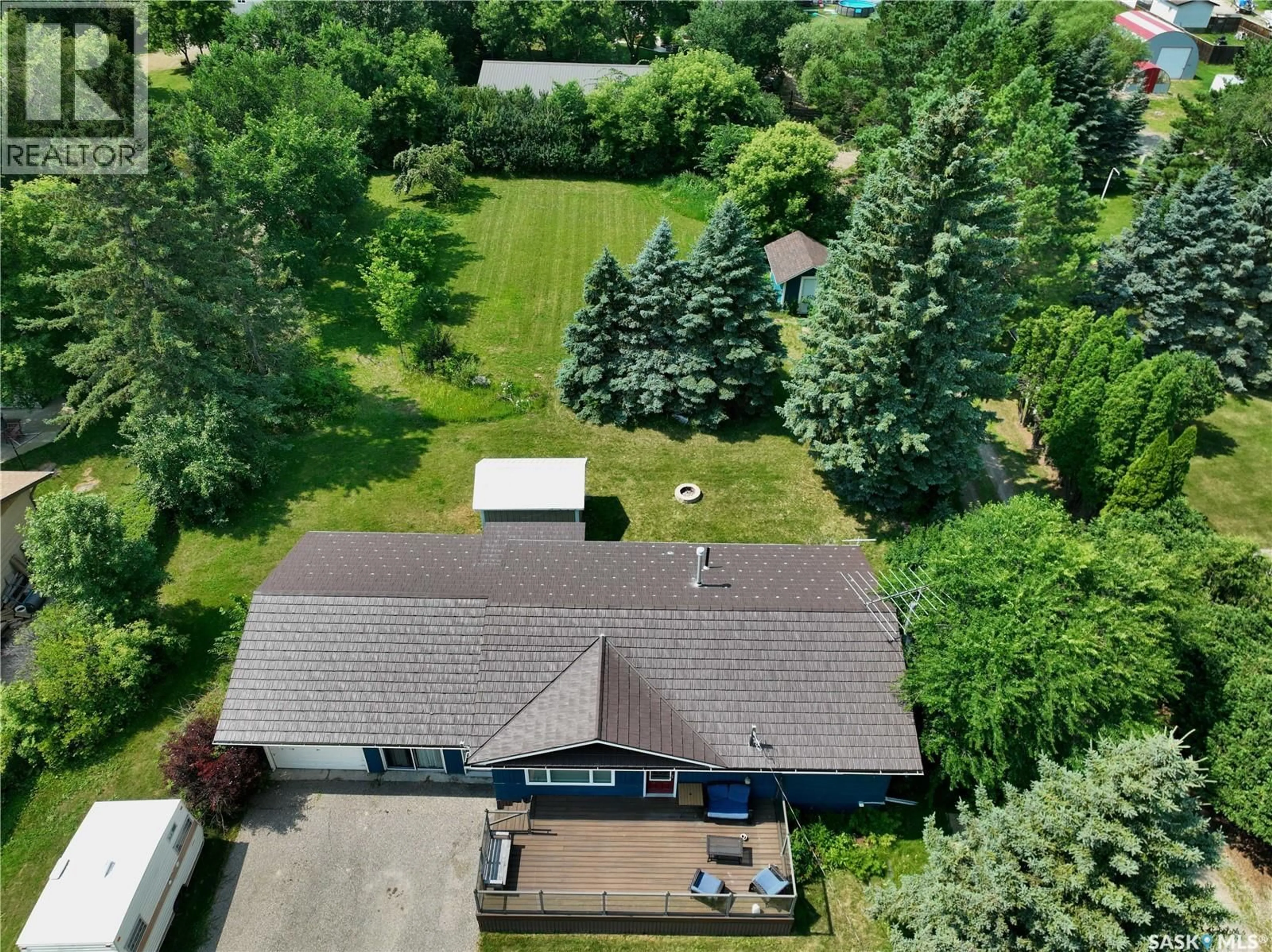 A pic from outside/outdoor area/front of a property/back of a property/a pic from drone, street for 211 PERSSON STREET, Stockholm Saskatchewan S0A3Y0