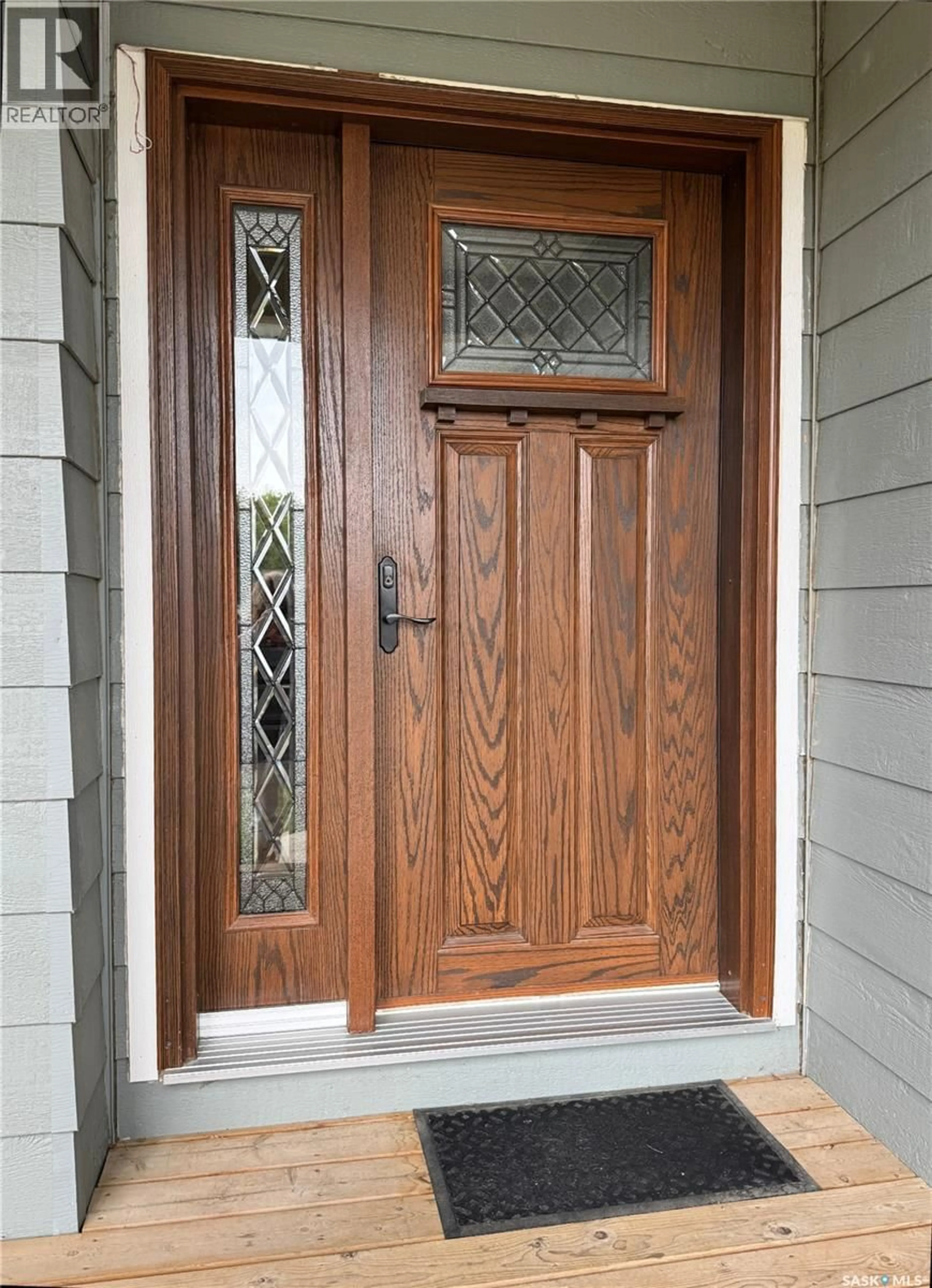 Indoor entryway for 113 7TH AVENUE, Biggar Saskatchewan S0K0M0