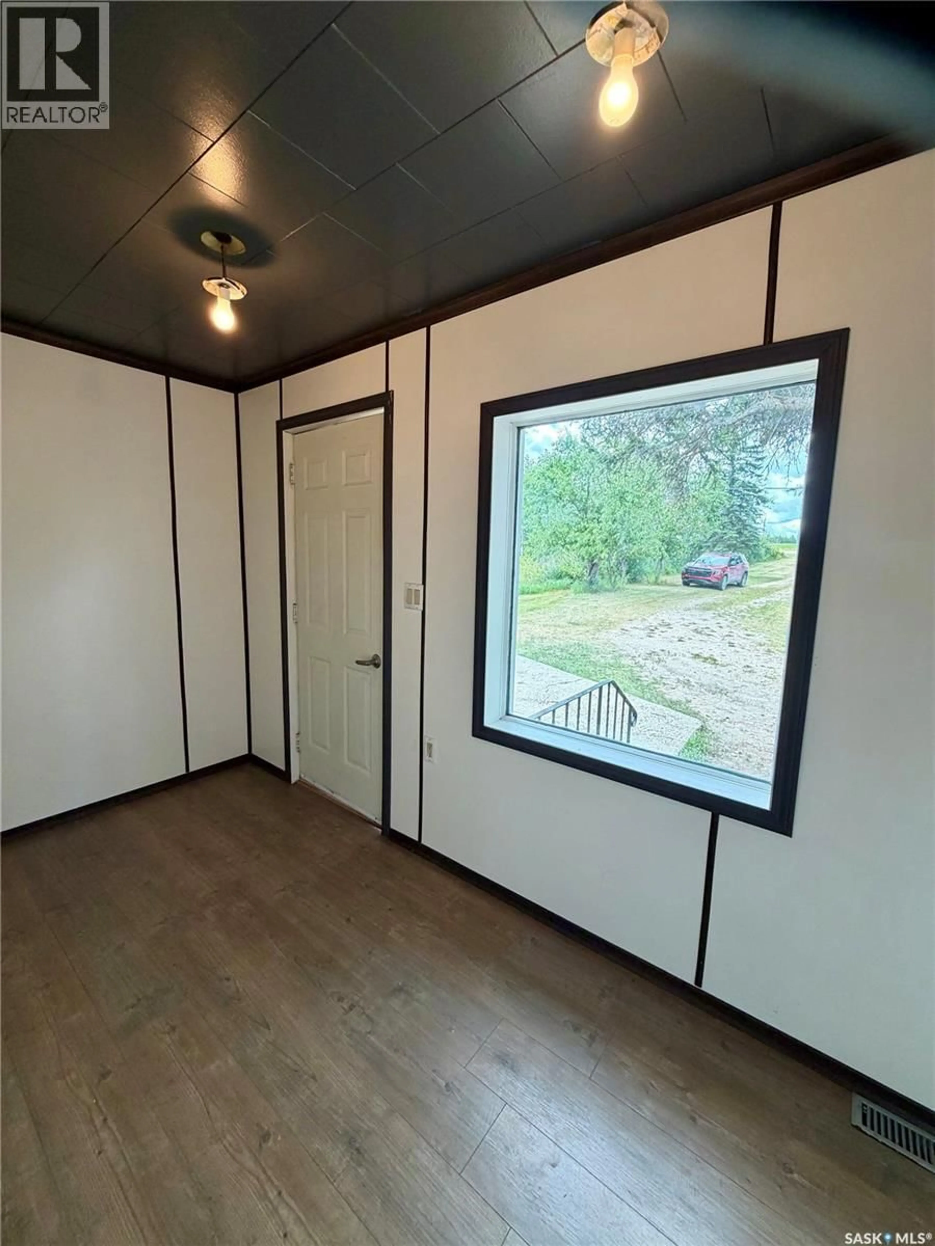 A pic of a room for LIT ACRE SOUTH, Hudson Bay Rm No. 394 Saskatchewan S0E0Y0
