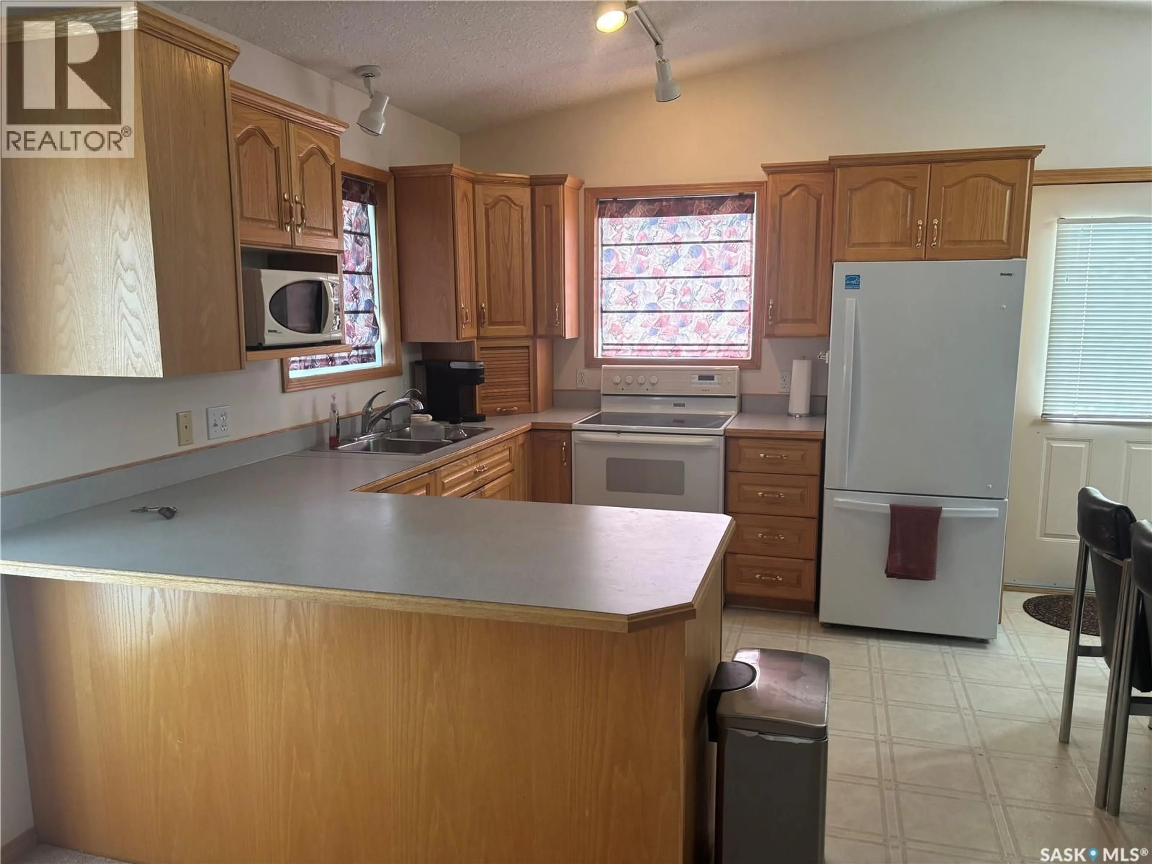 Standard kitchen, unknown for WATSON ACREAGE, Miry Creek Rm No. 229 Saskatchewan S0N1G0