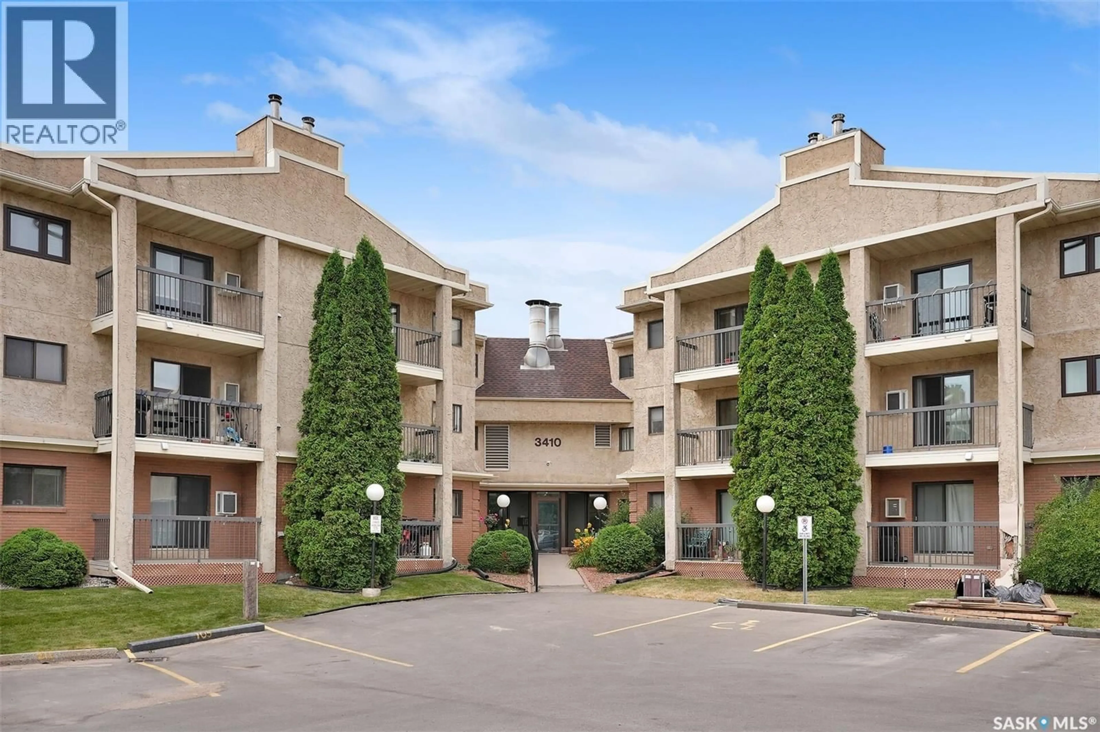 Patio, unknown for 302 - 3410 PARK STREET, Regina Saskatchewan S4V2M8