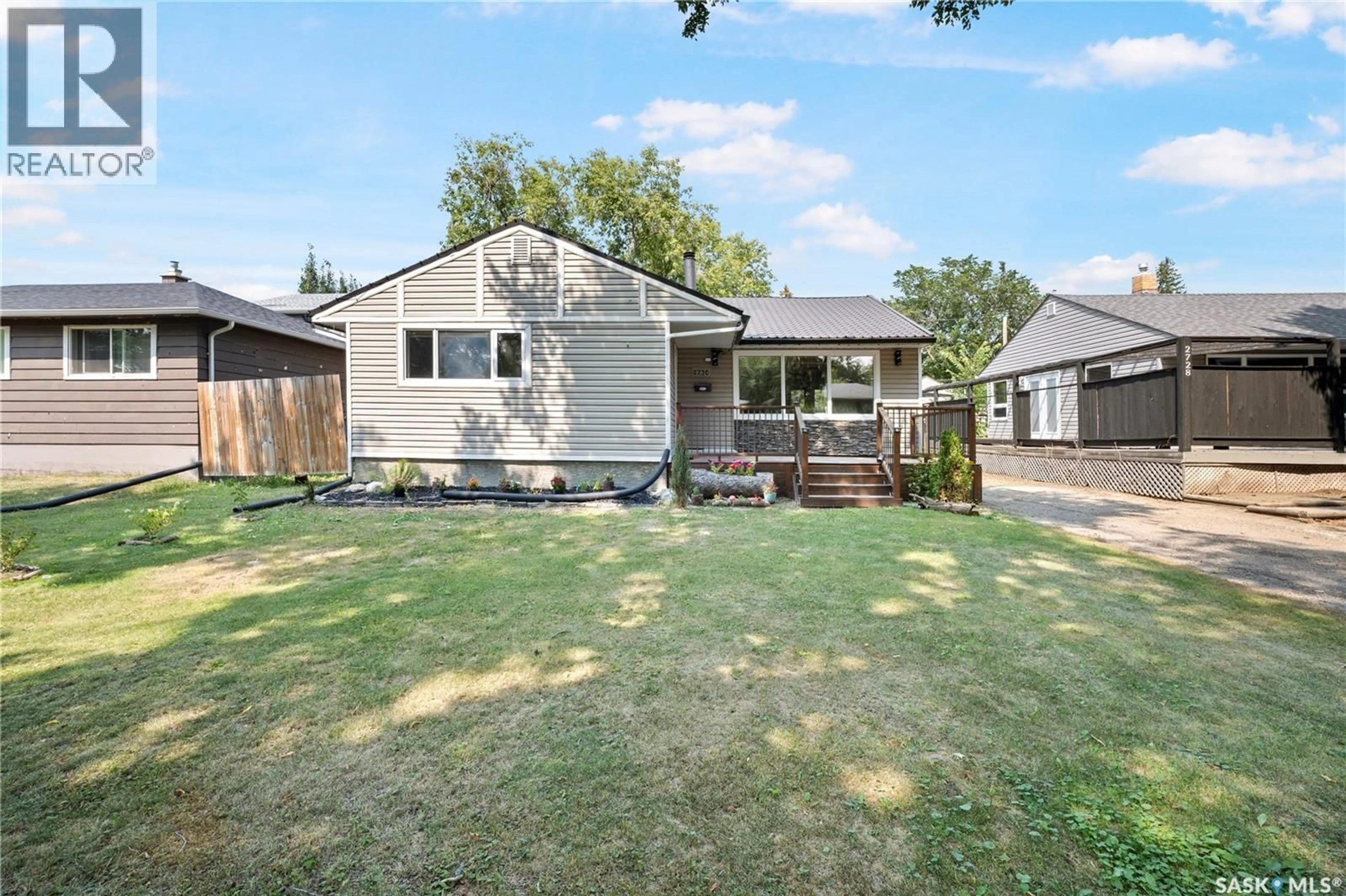 A pic from outside/outdoor area/front of a property/back of a property/a pic from drone, street for 2730 THORNTON AVENUE, Regina Saskatchewan S4S1J1