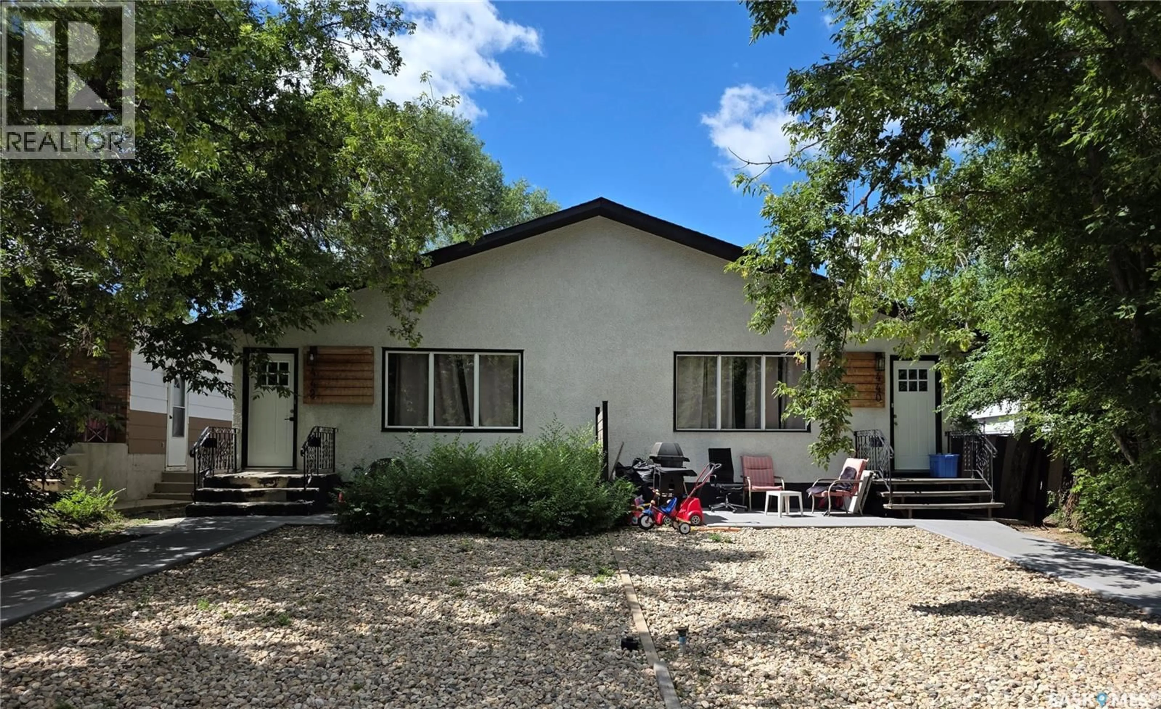 Home with vinyl exterior material, street for 440-442 CONNAUGHT STREET, Regina Saskatchewan S4R4W9