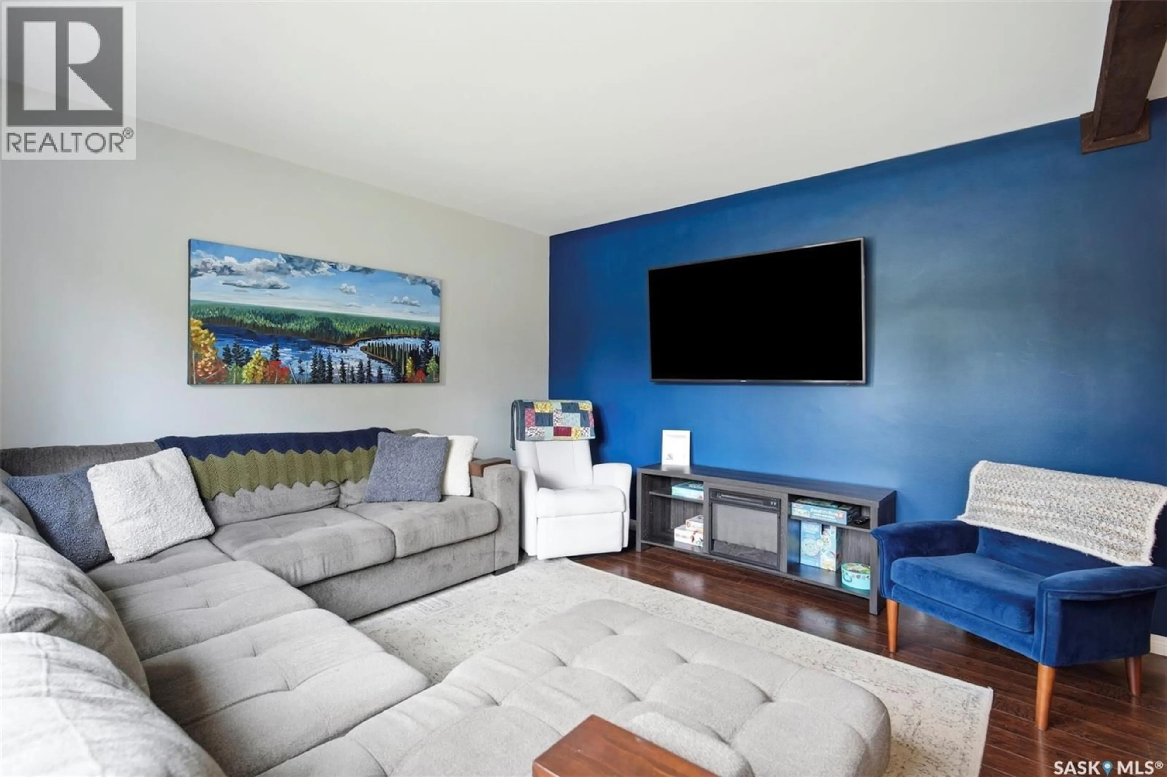 Living room with furniture, unknown for 1125 2ND STREET E, Saskatoon Saskatchewan S7H1R4