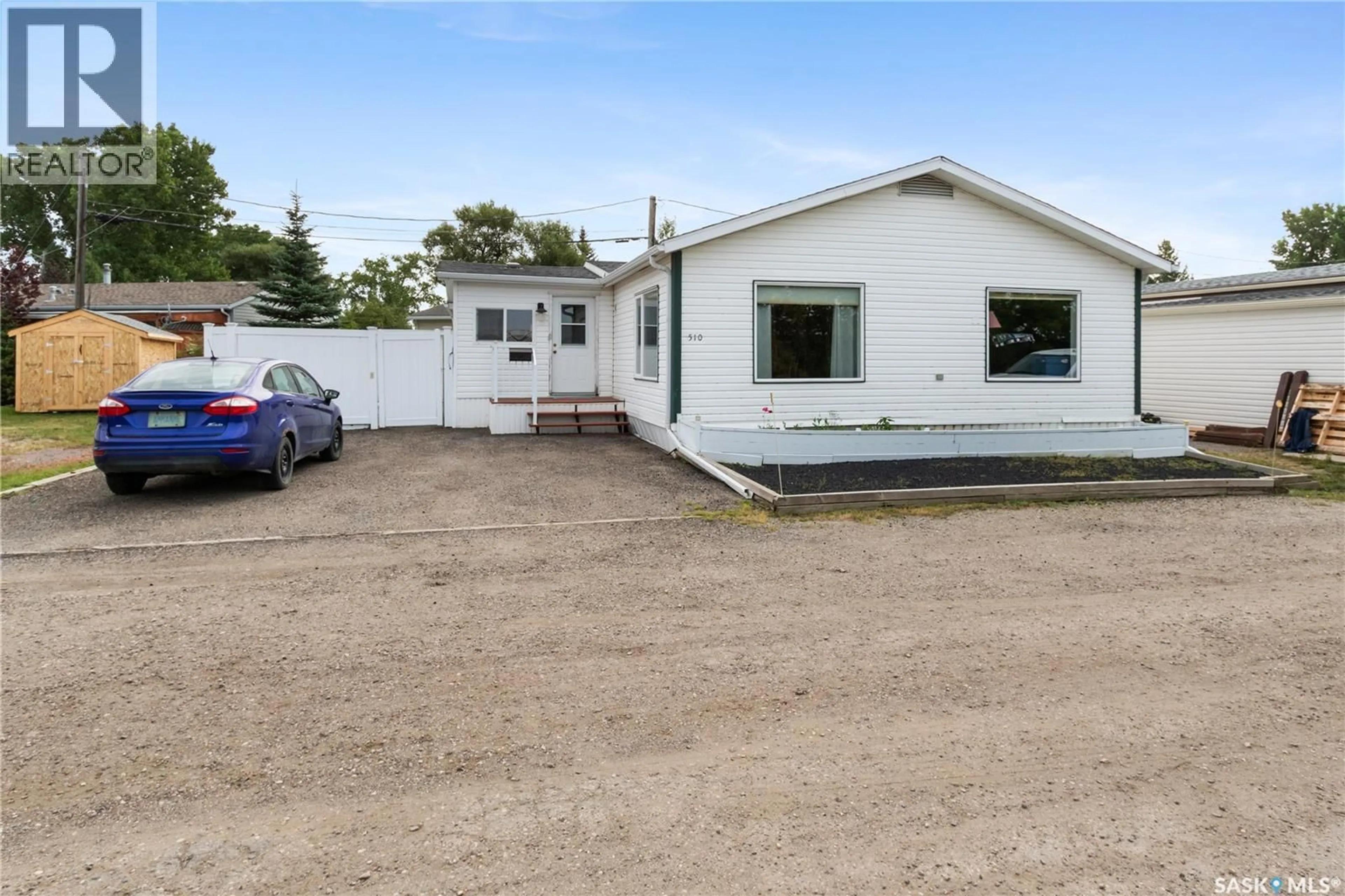 A pic from outside/outdoor area/front of a property/back of a property/a pic from drone, street for 510 CITY VIEW ESTATES, Sherwood Rm No. 159 Saskatchewan S4P3W8