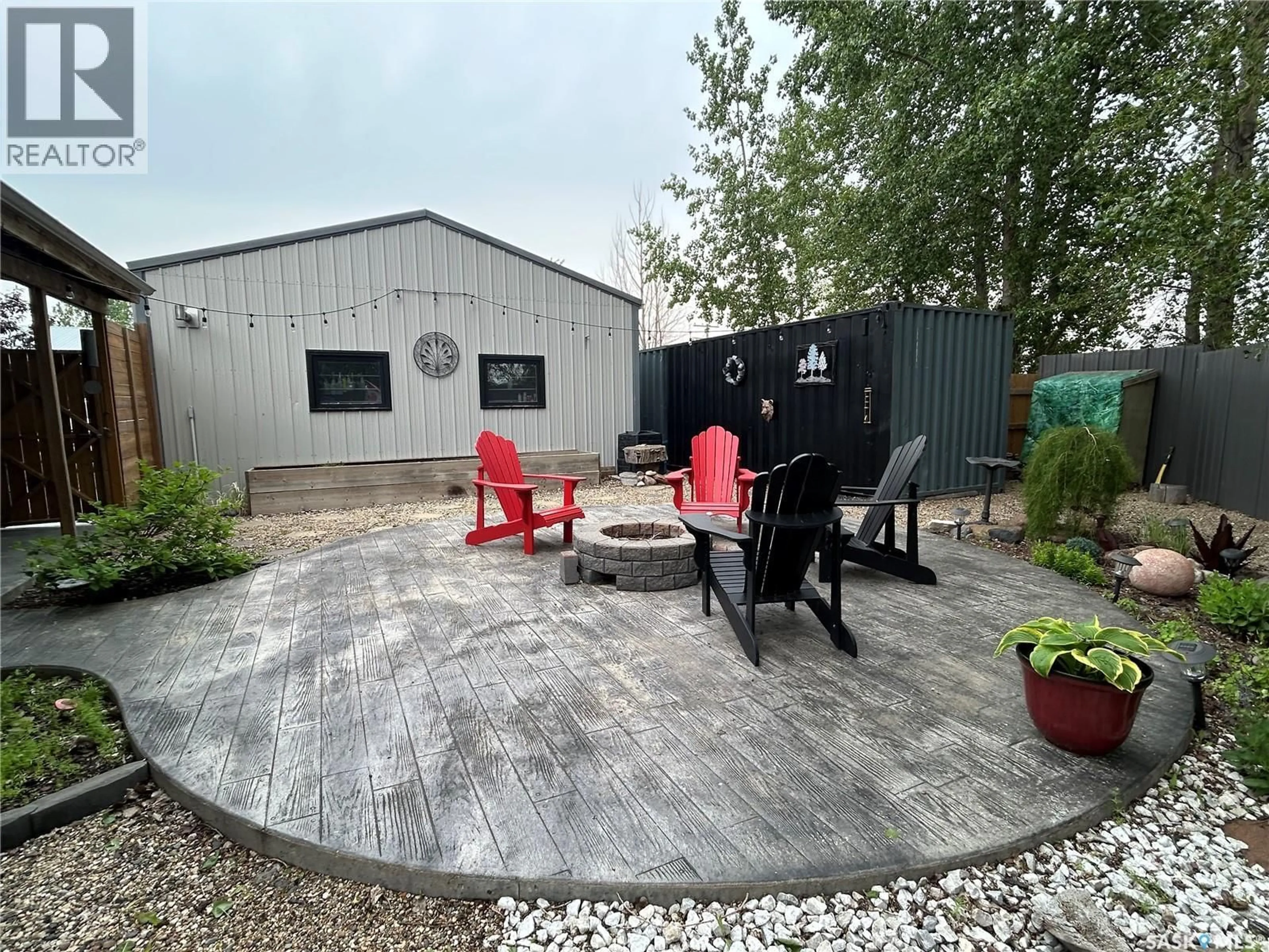 Patio, unknown for #2 - 1 INDUSTRIAL DRIVE, Bienfait Saskatchewan S0C0M0