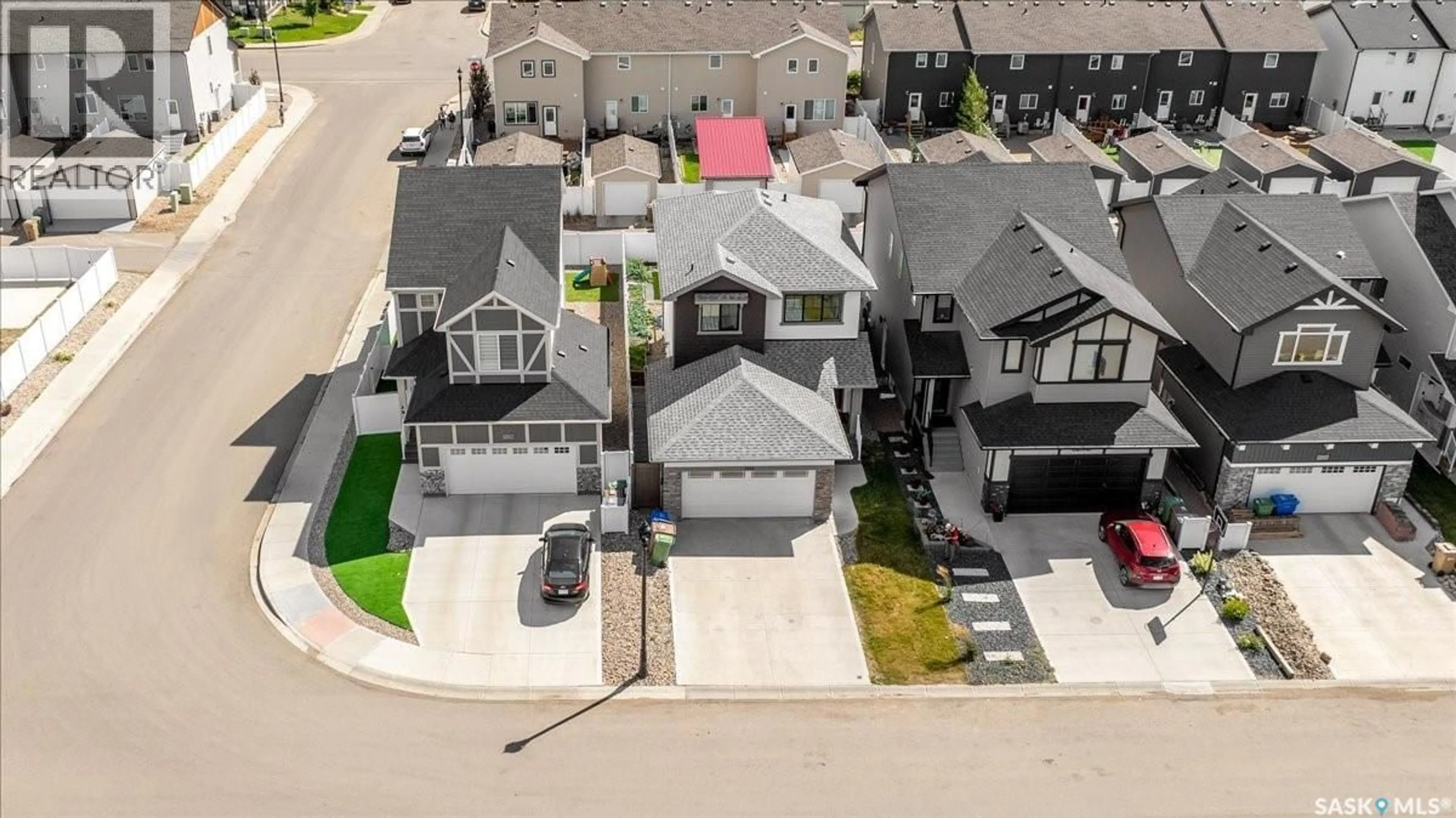 A pic from outside/outdoor area/front of a property/back of a property/a pic from drone, street for 3296 FAVEL DRIVE, Regina Saskatchewan S4V4B2