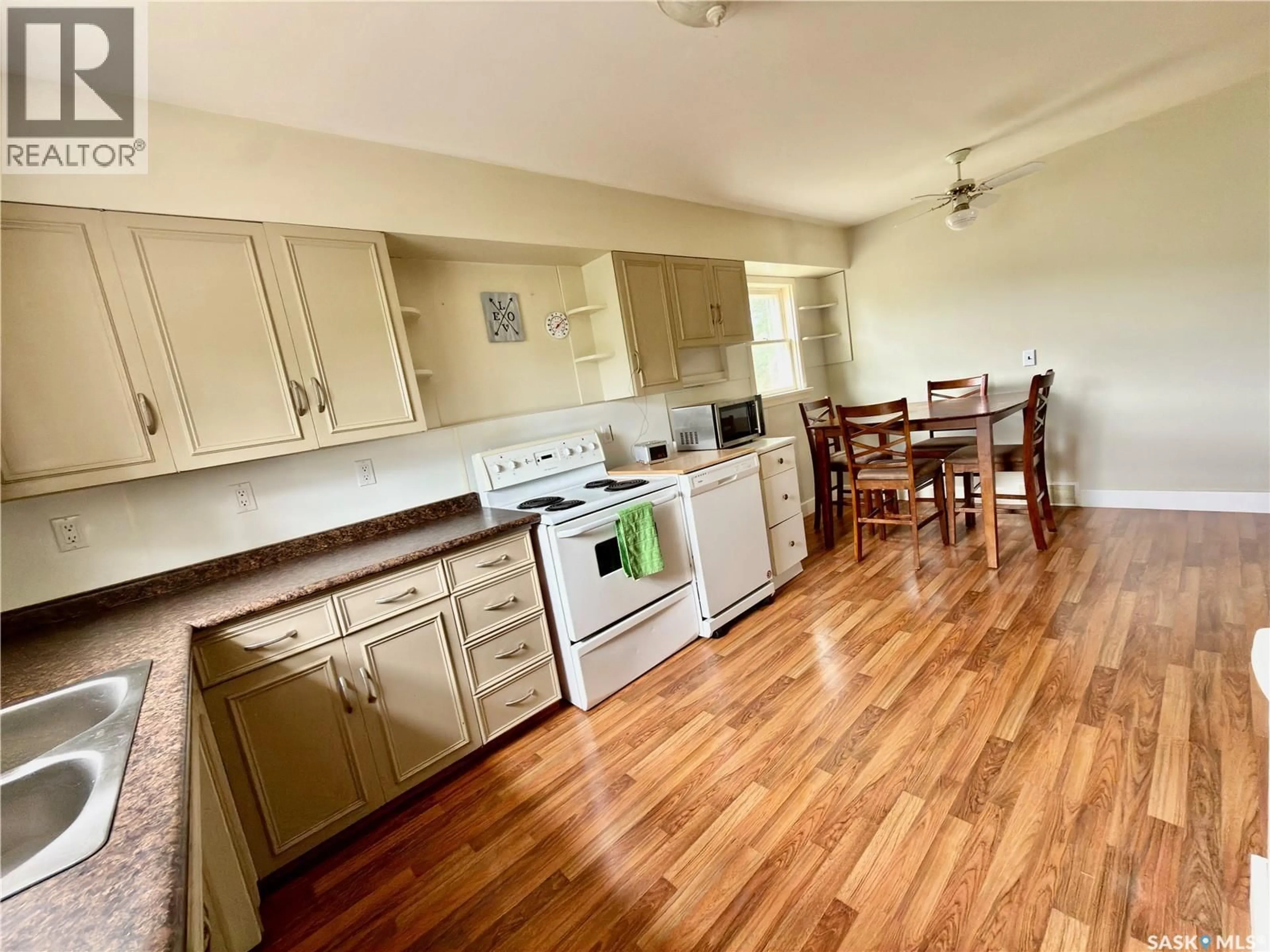 Standard kitchen, wood/laminate floor for 119 TAYLOR STREET, Kamsack Saskatchewan S0A1S0