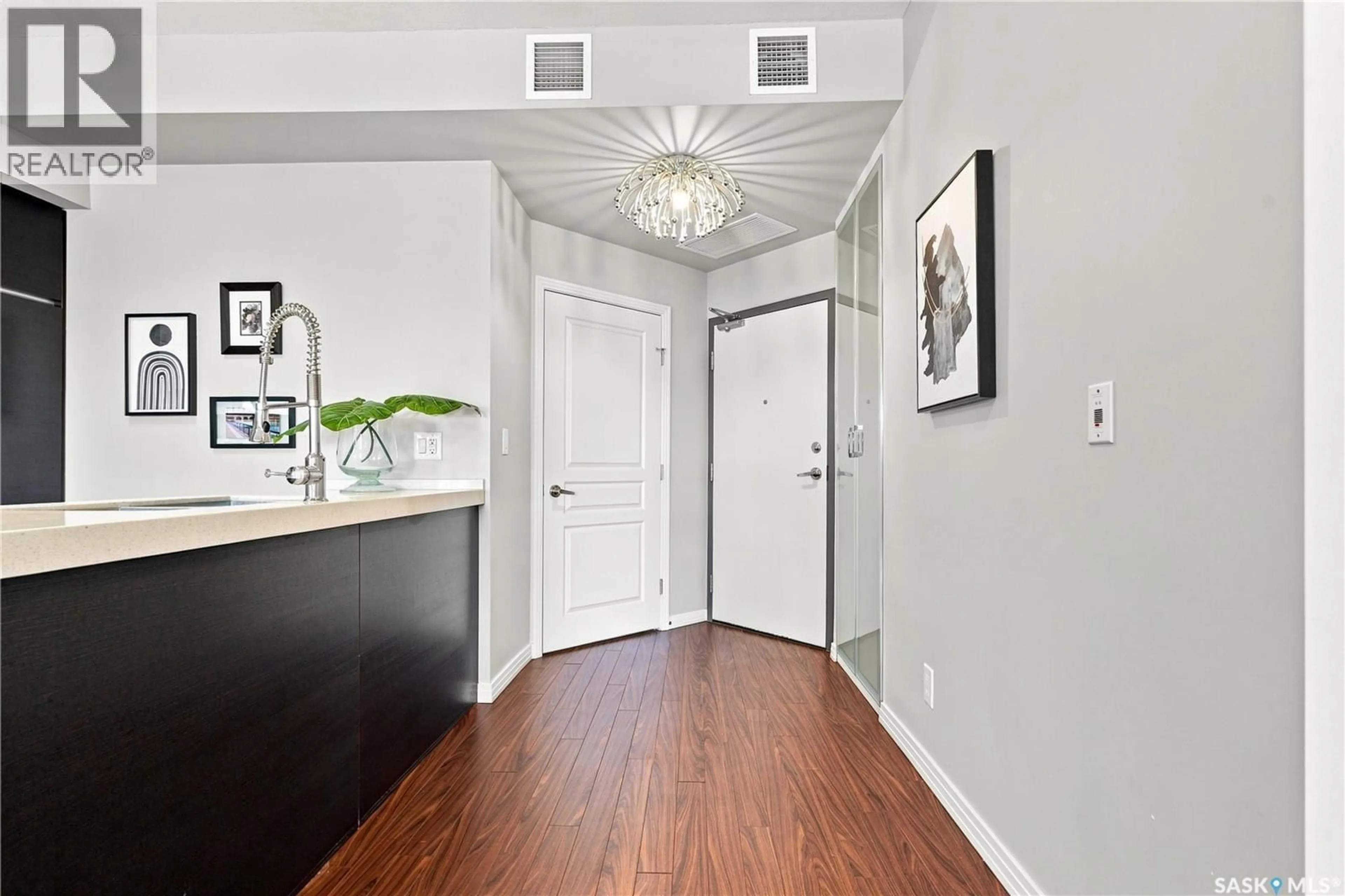 Indoor entryway for 225 - 206 MANINGAS BEND, Saskatoon Saskatchewan S7W0P9