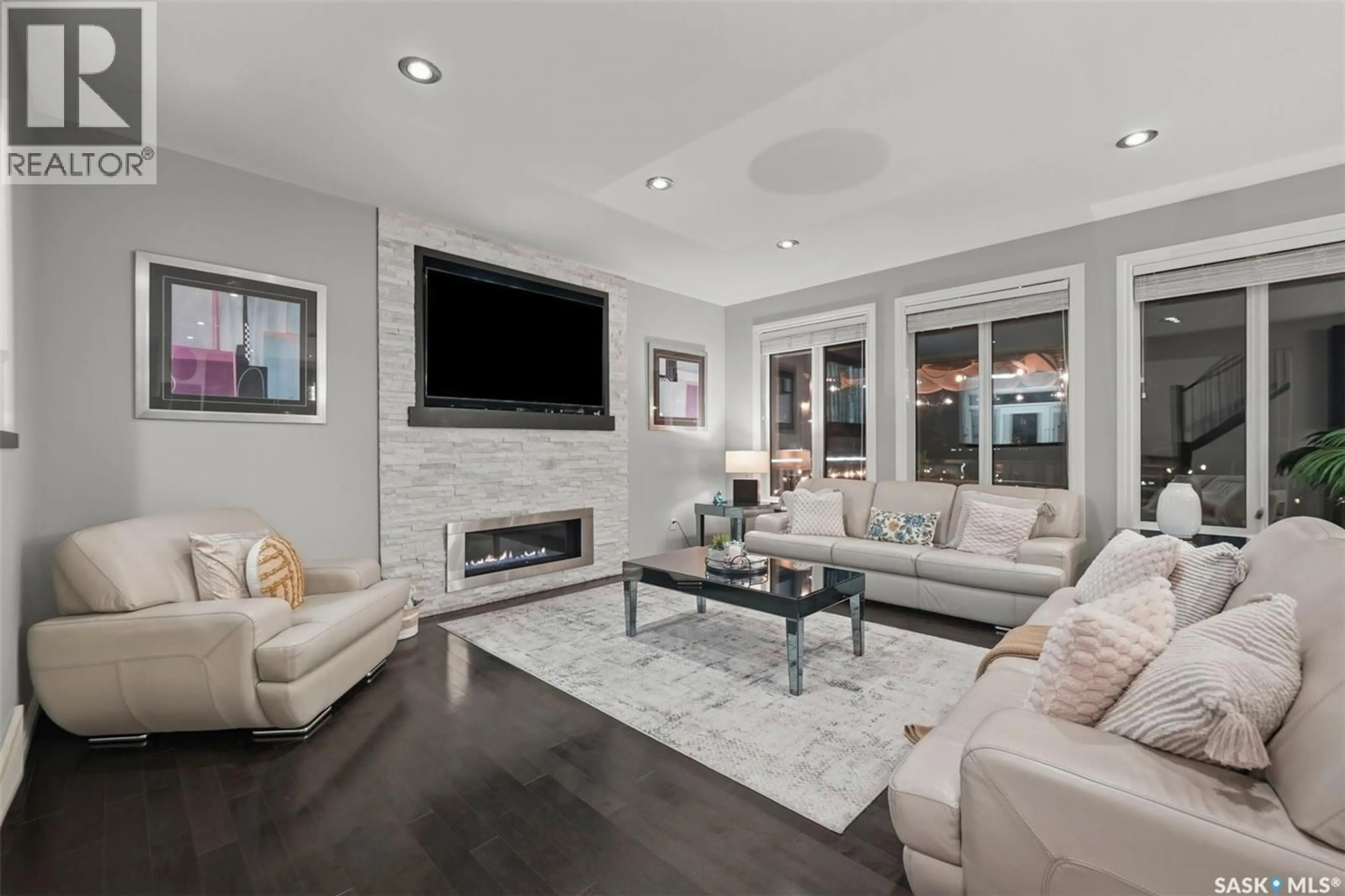 Living room with furniture, unknown for 107 SCHUMACHER BAY, Saskatoon Saskatchewan S7V0H7