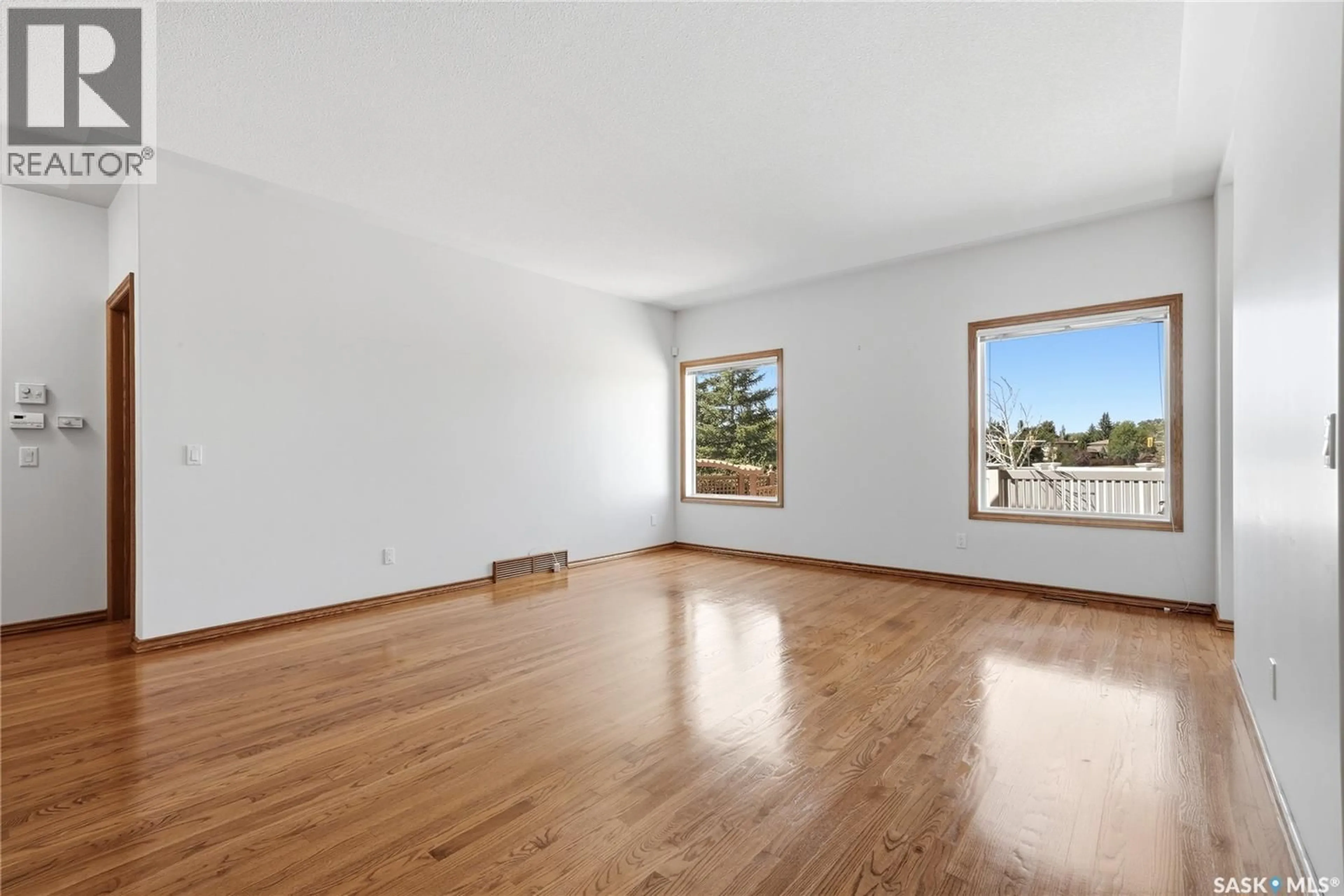 A pic of a room for 11330 WASCANA MEADOWS, Regina Saskatchewan S4V2V4