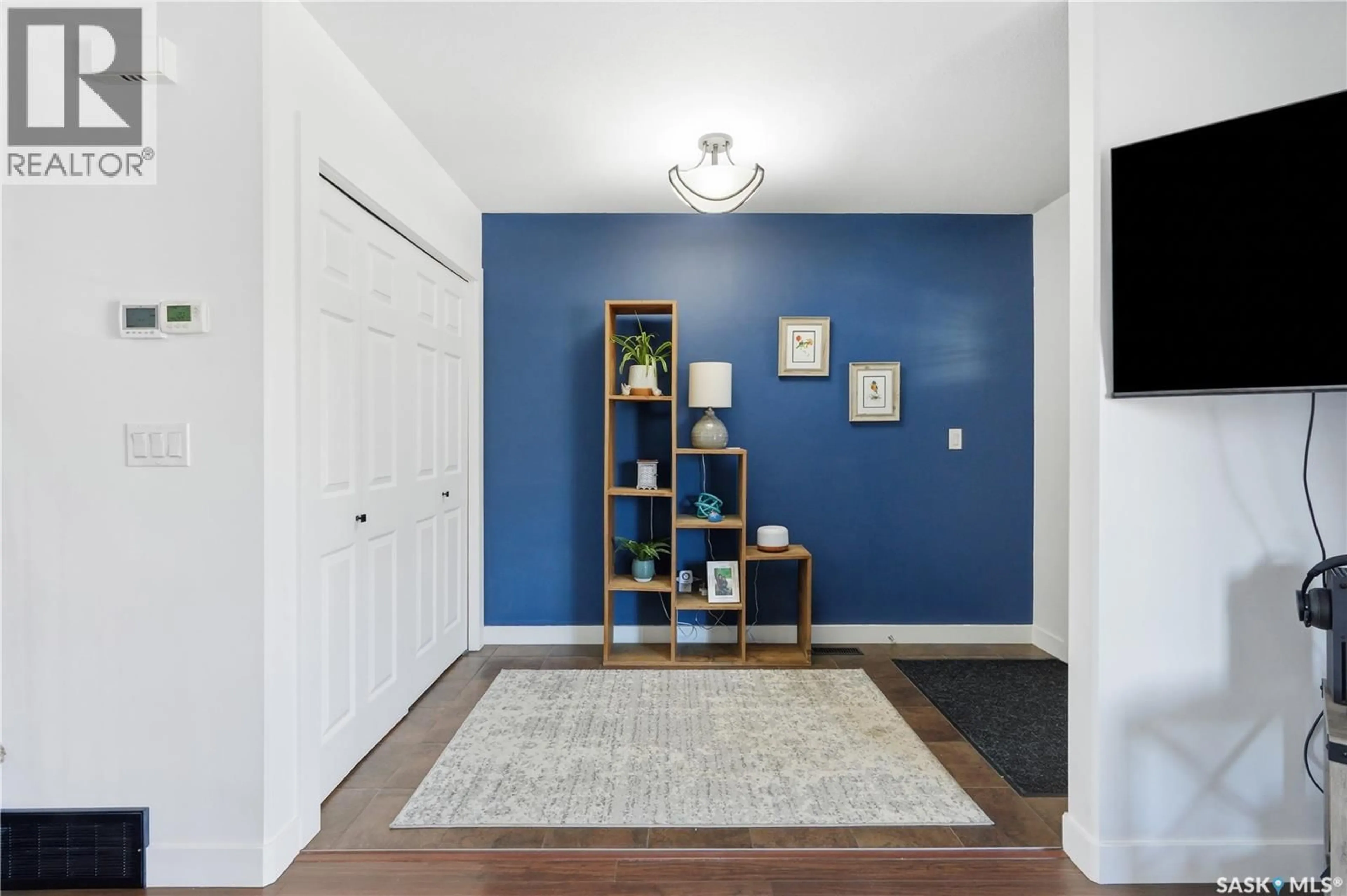 Indoor entryway for 454 GEARY CRESCENT, Saskatoon Saskatchewan S7R0E7
