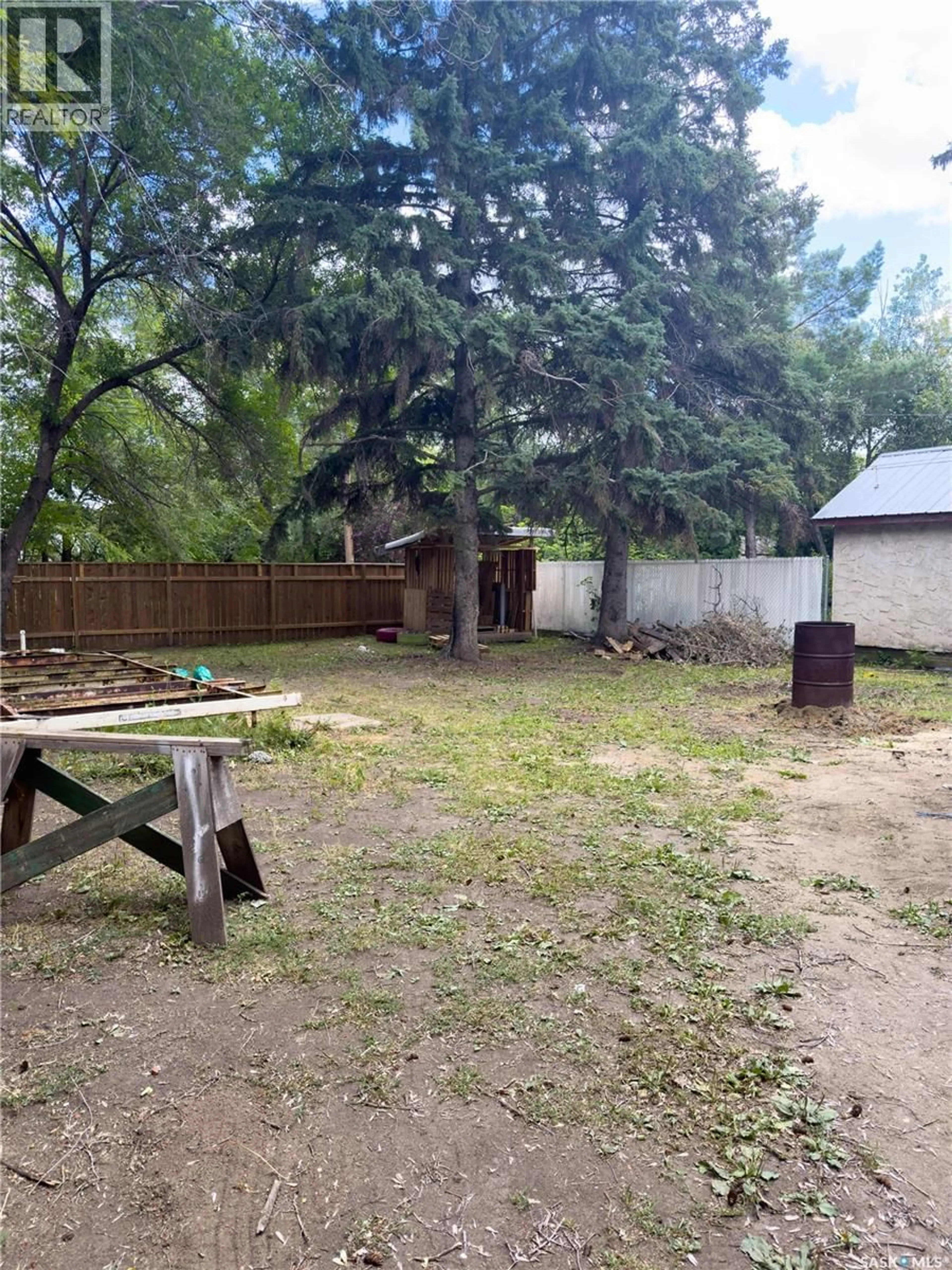 Unknown for 1672 101ST STREET, North Battleford Saskatchewan S9A1A6