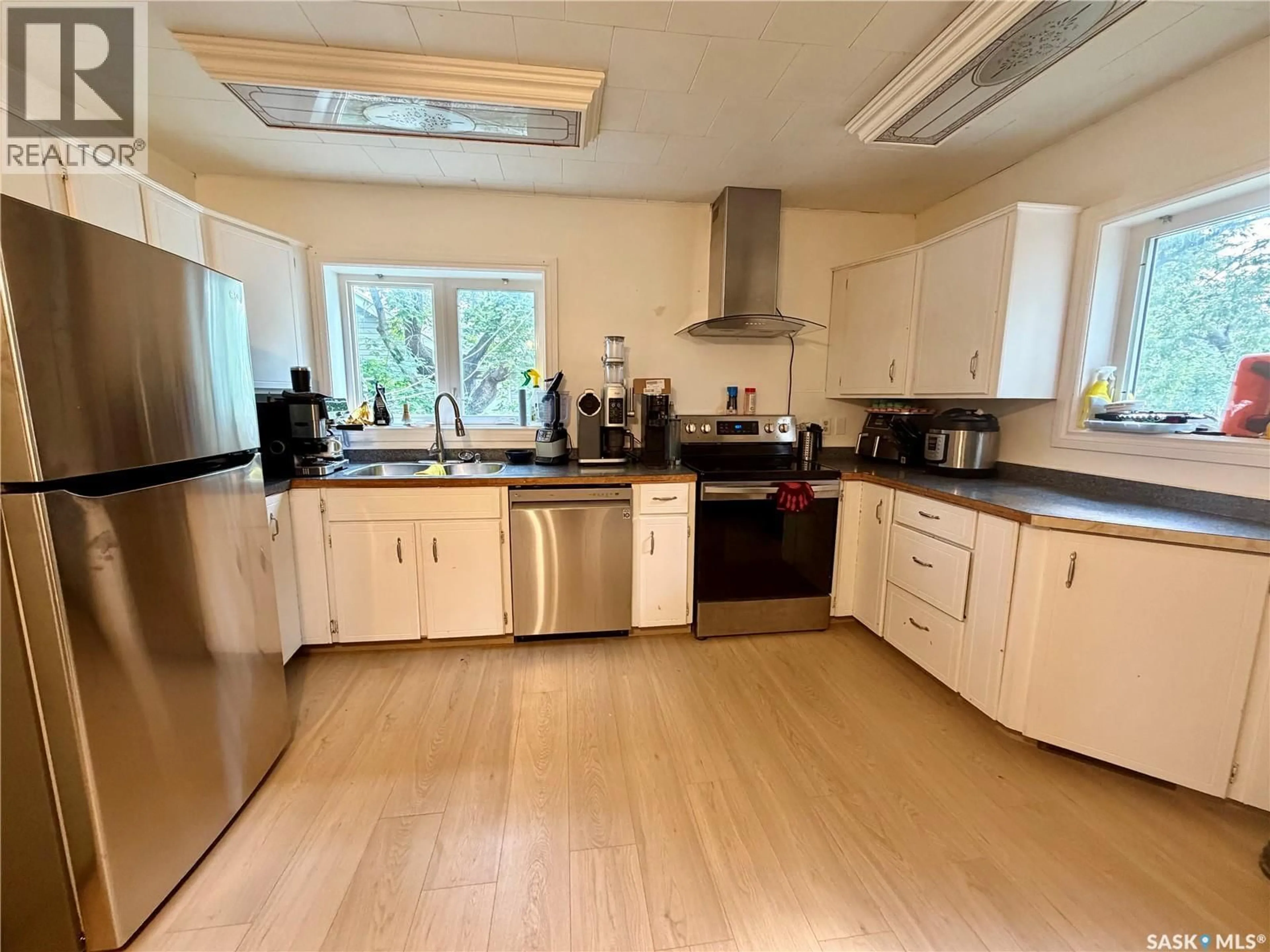 Standard kitchen, unknown for 111 1ST STREET, Carrot River Saskatchewan S0E0L0