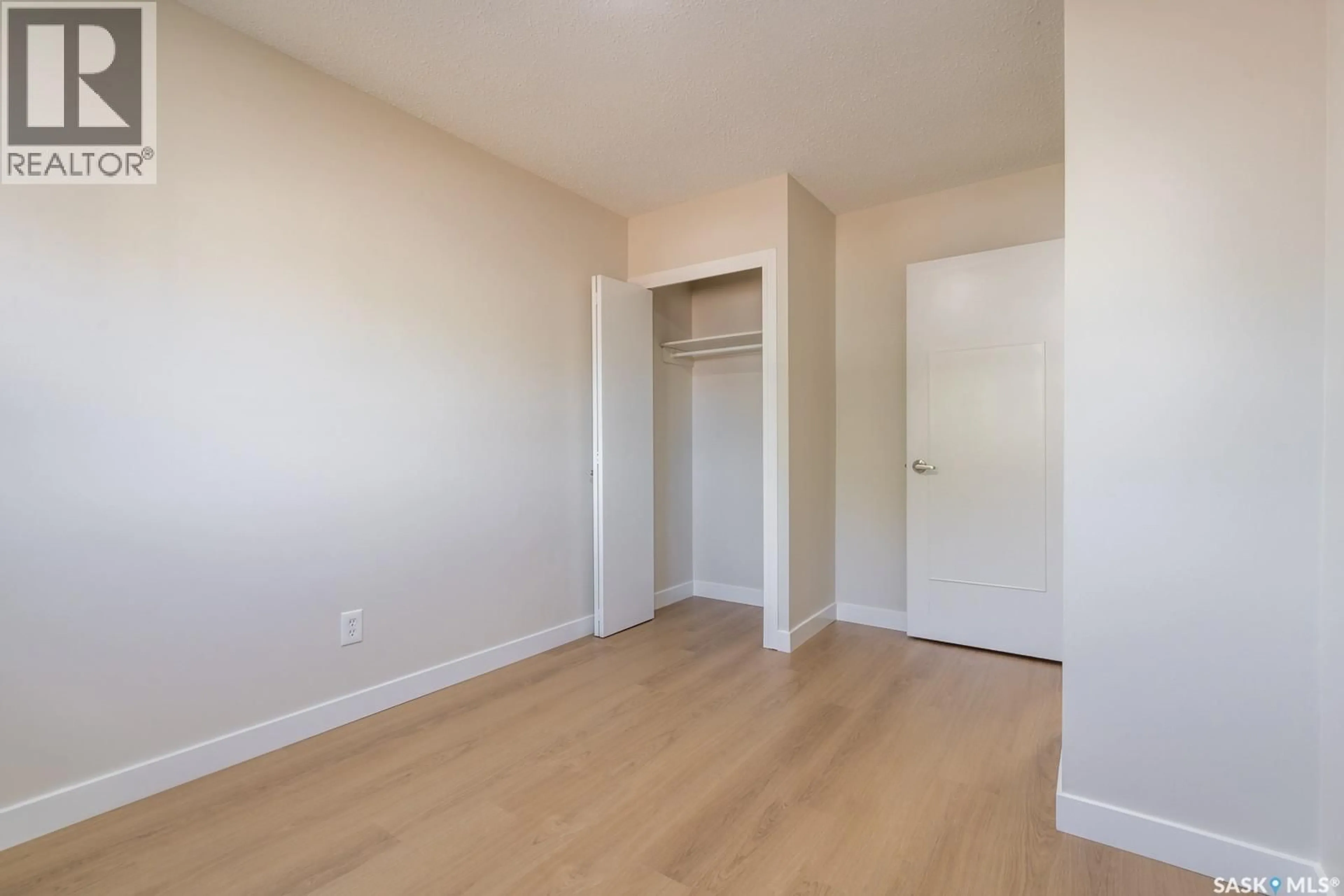 A pic of a room for 425 LORNE STREET, Regina Saskatchewan S4R2J5