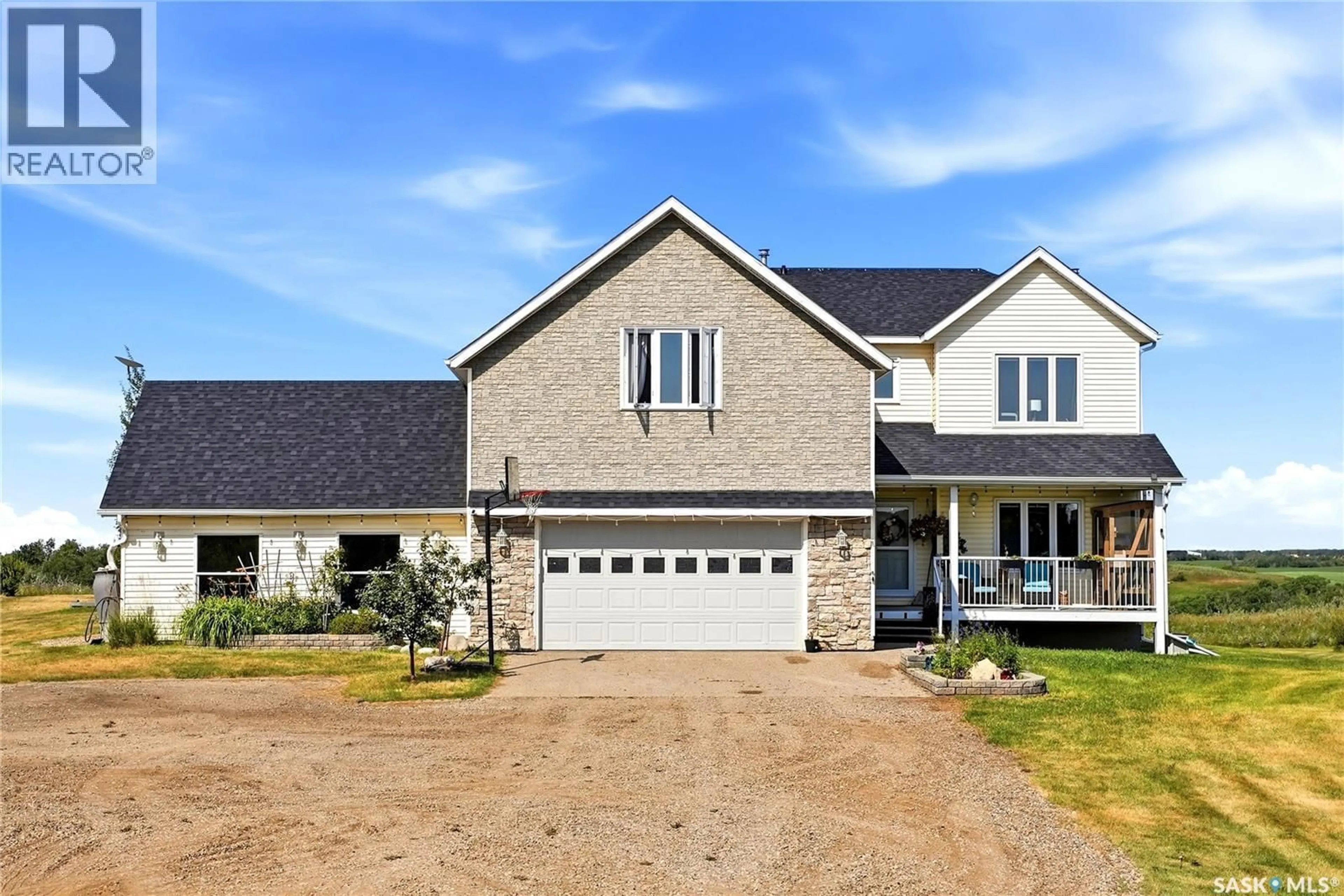 Home with vinyl exterior material, street for GRONICK ACREAGE R.M., South Qu'Appelle Rm No. 157 Saskatchewan S0G0E0
