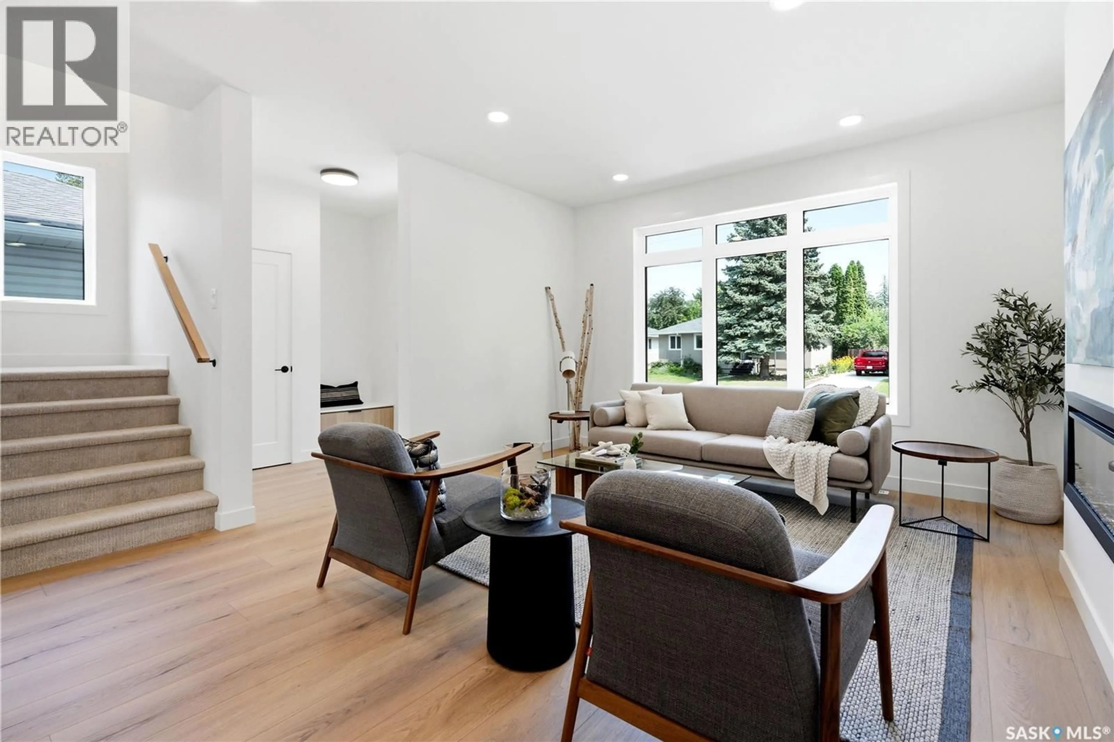 Living room with furniture, unknown for 1514 EWART AVENUE, Saskatoon Saskatchewan S7H2K8