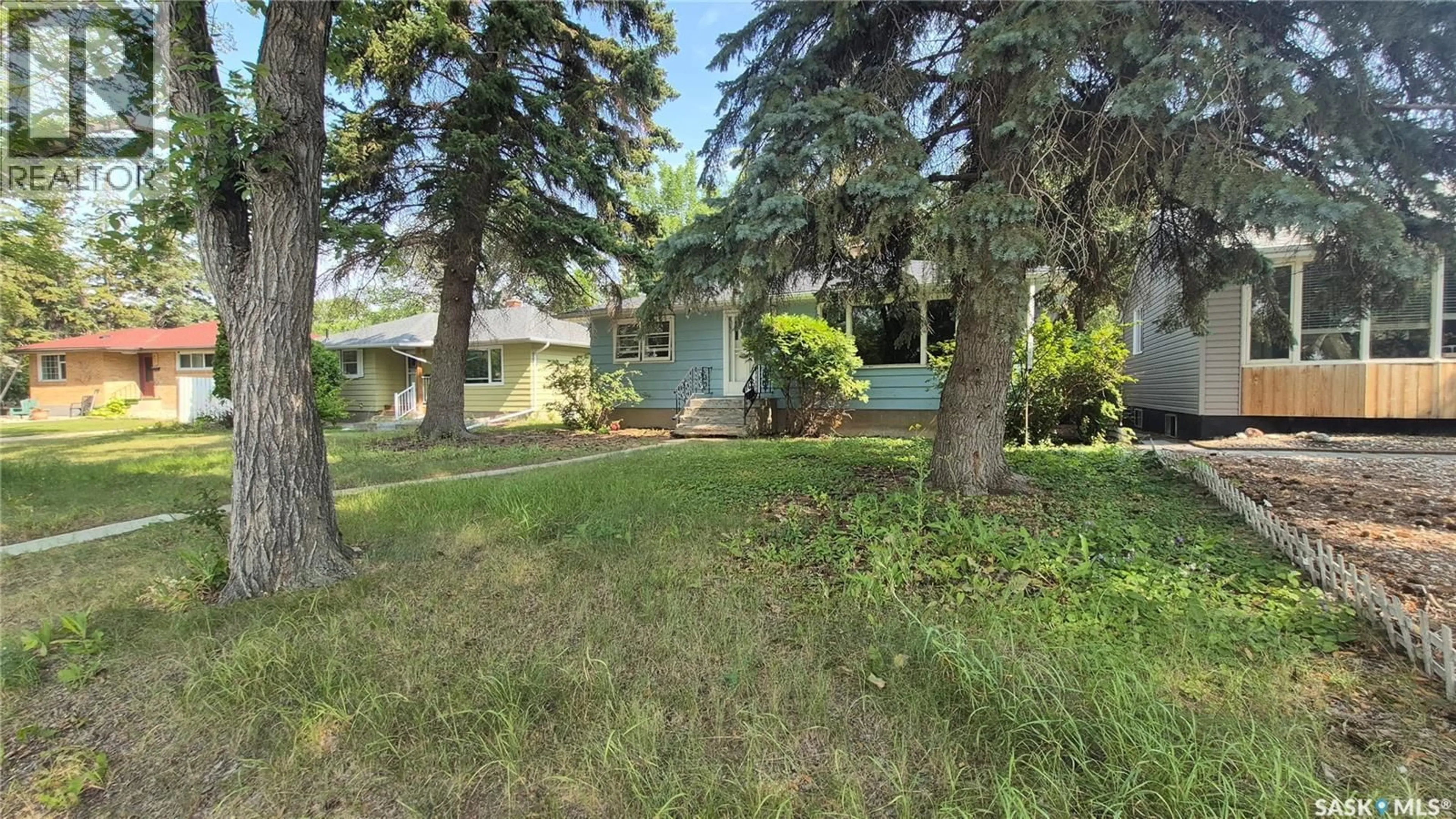 A pic from outside/outdoor area/front of a property/back of a property/a pic from drone, street for 3916 PRINCESS DRIVE, Regina Saskatchewan S4S0E7